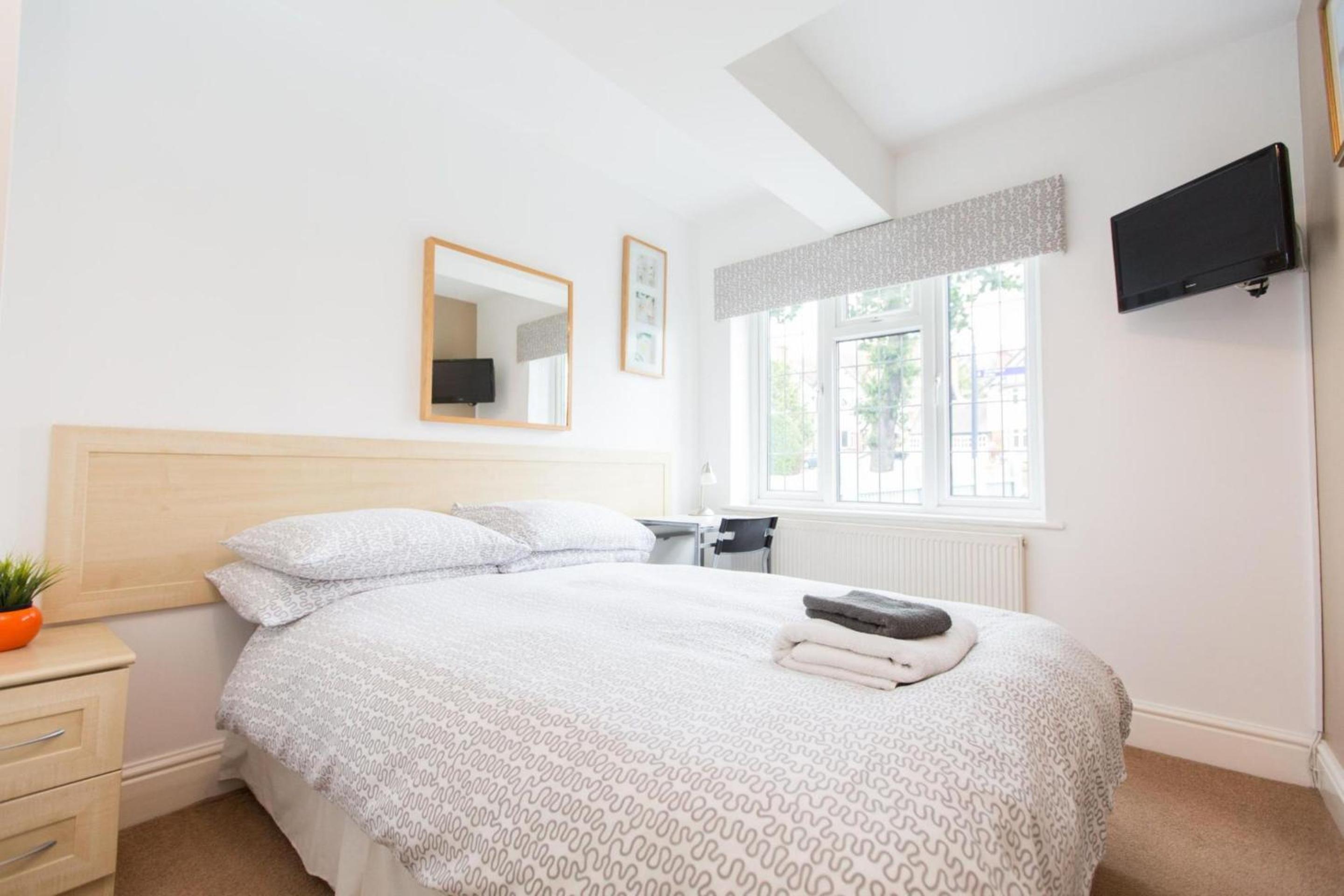 Deluxe Double or Twin Room photo 1
