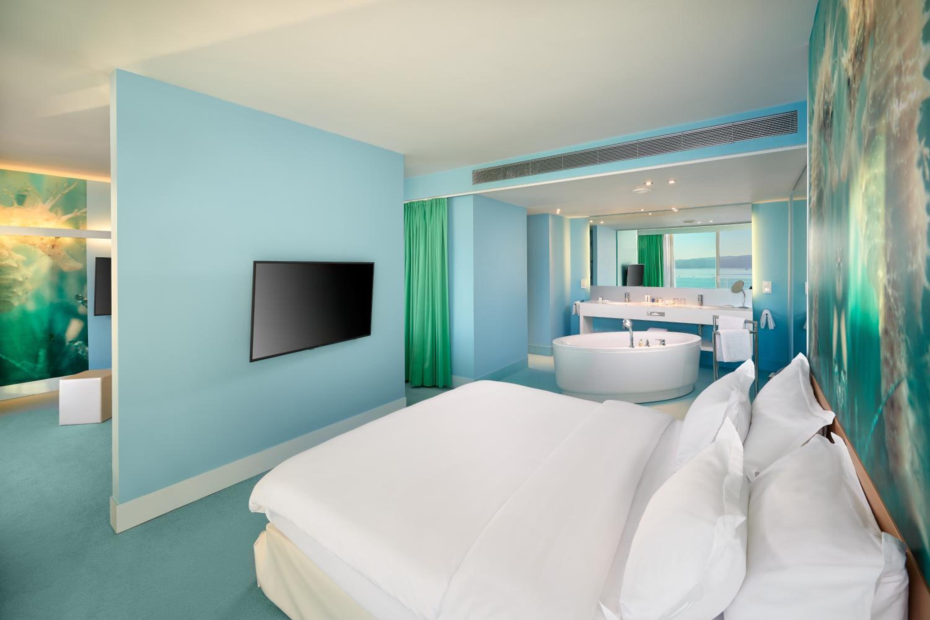 Junior Suite with Sea View and Balcony - Photo 4