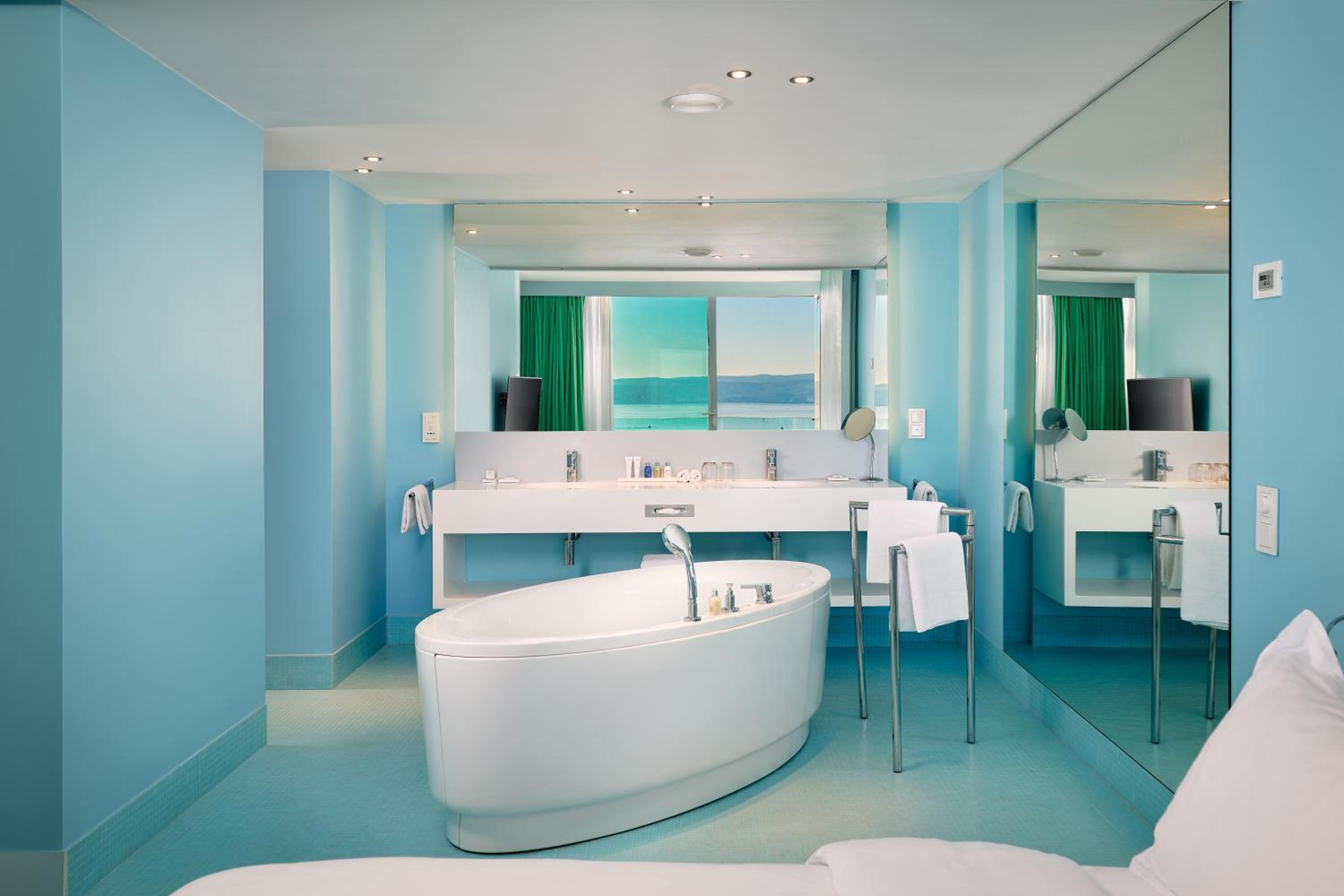 Junior Suite with Sea View and Balcony - Photo 6