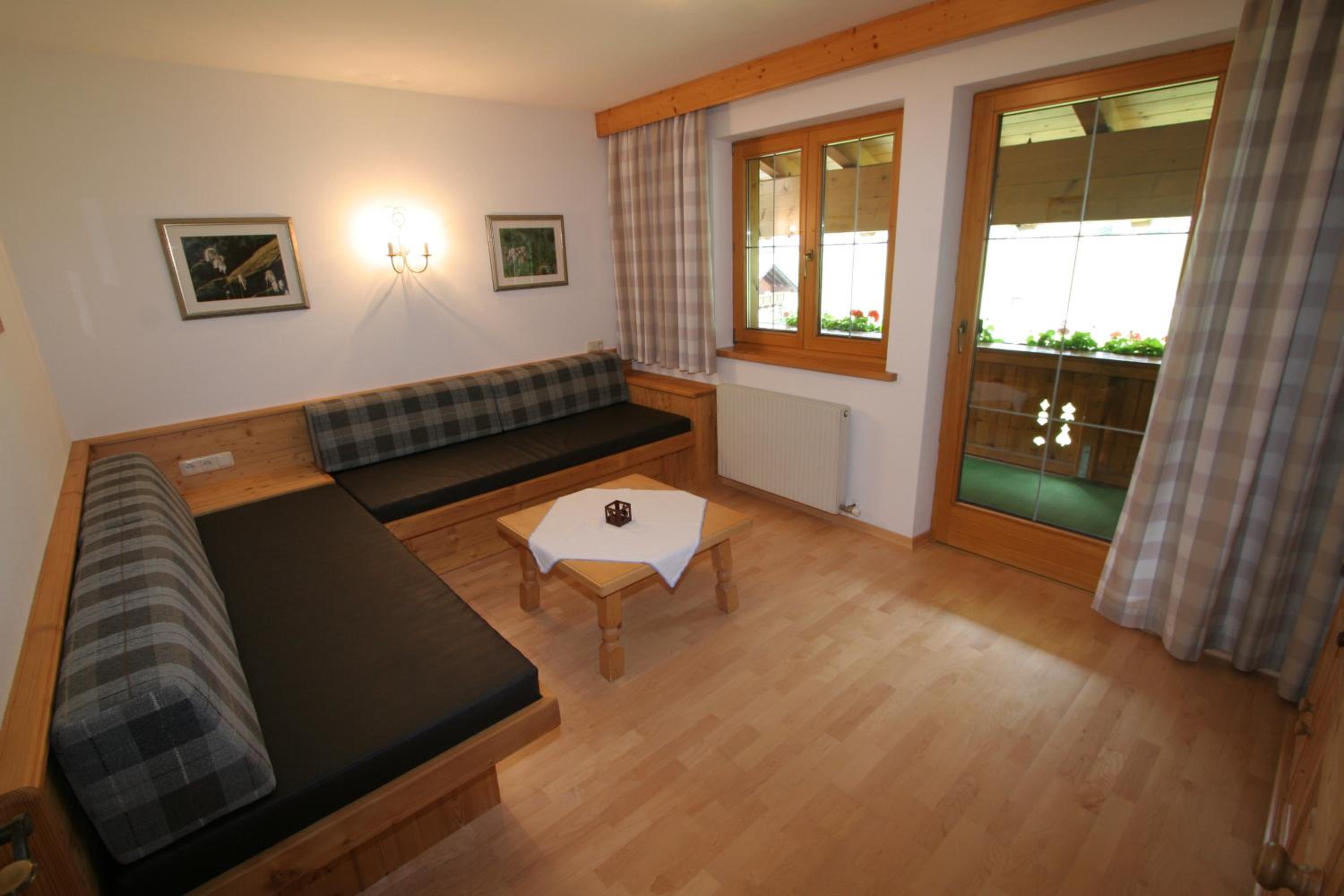 One-Bedroom Apartment with Balcony photo 3
