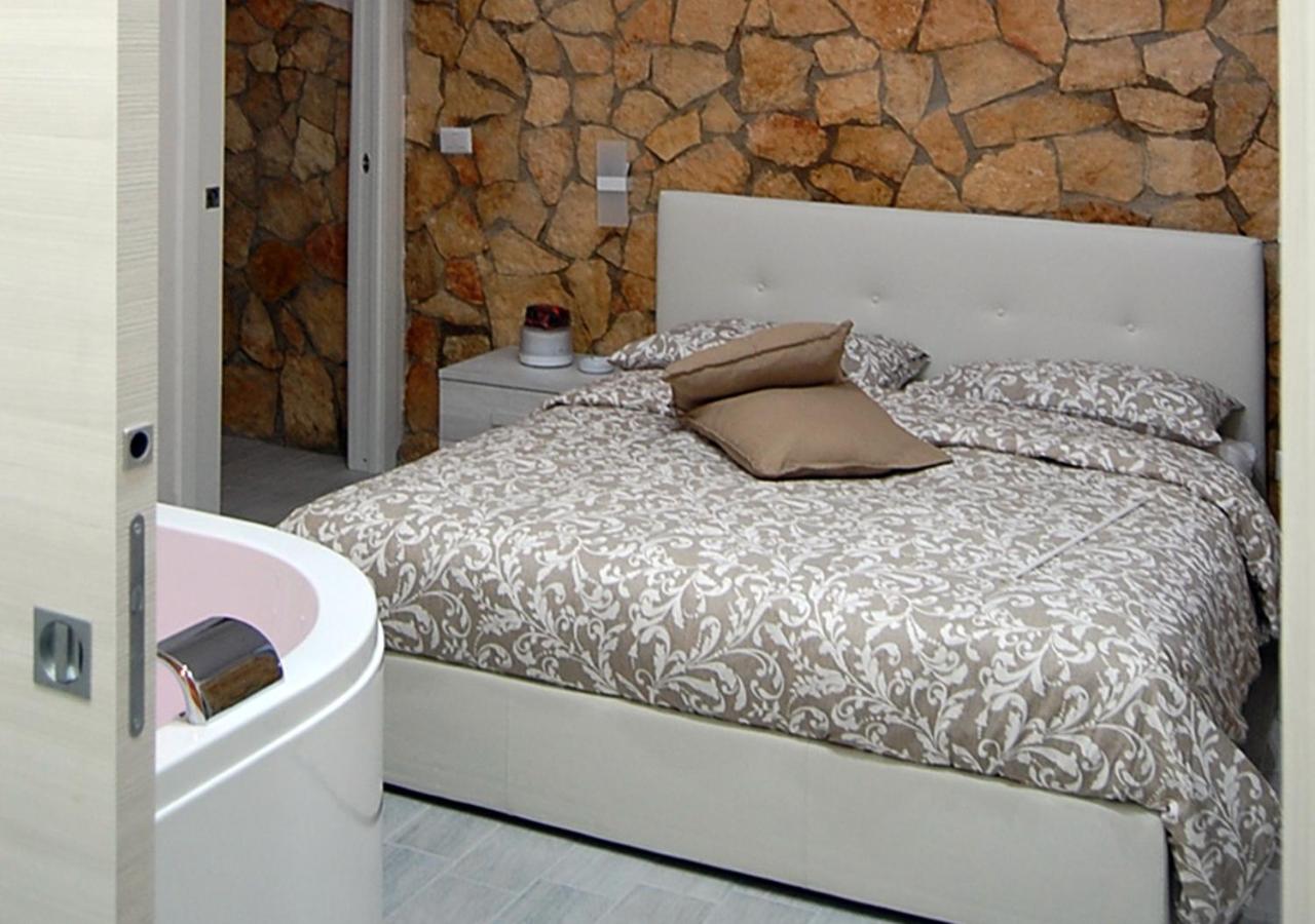 Double Room with Spa Bath