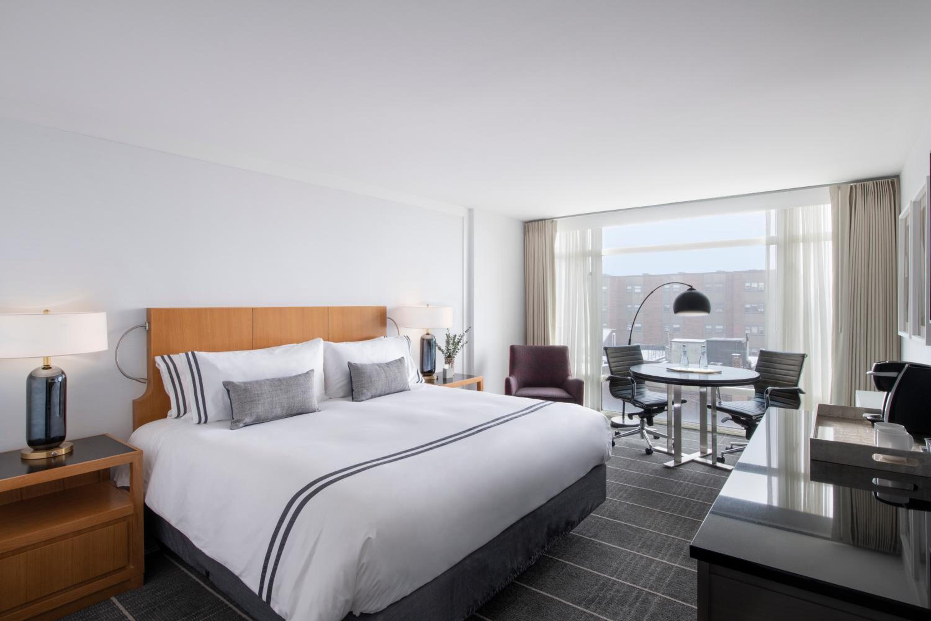 Superior King Room - Photo 1