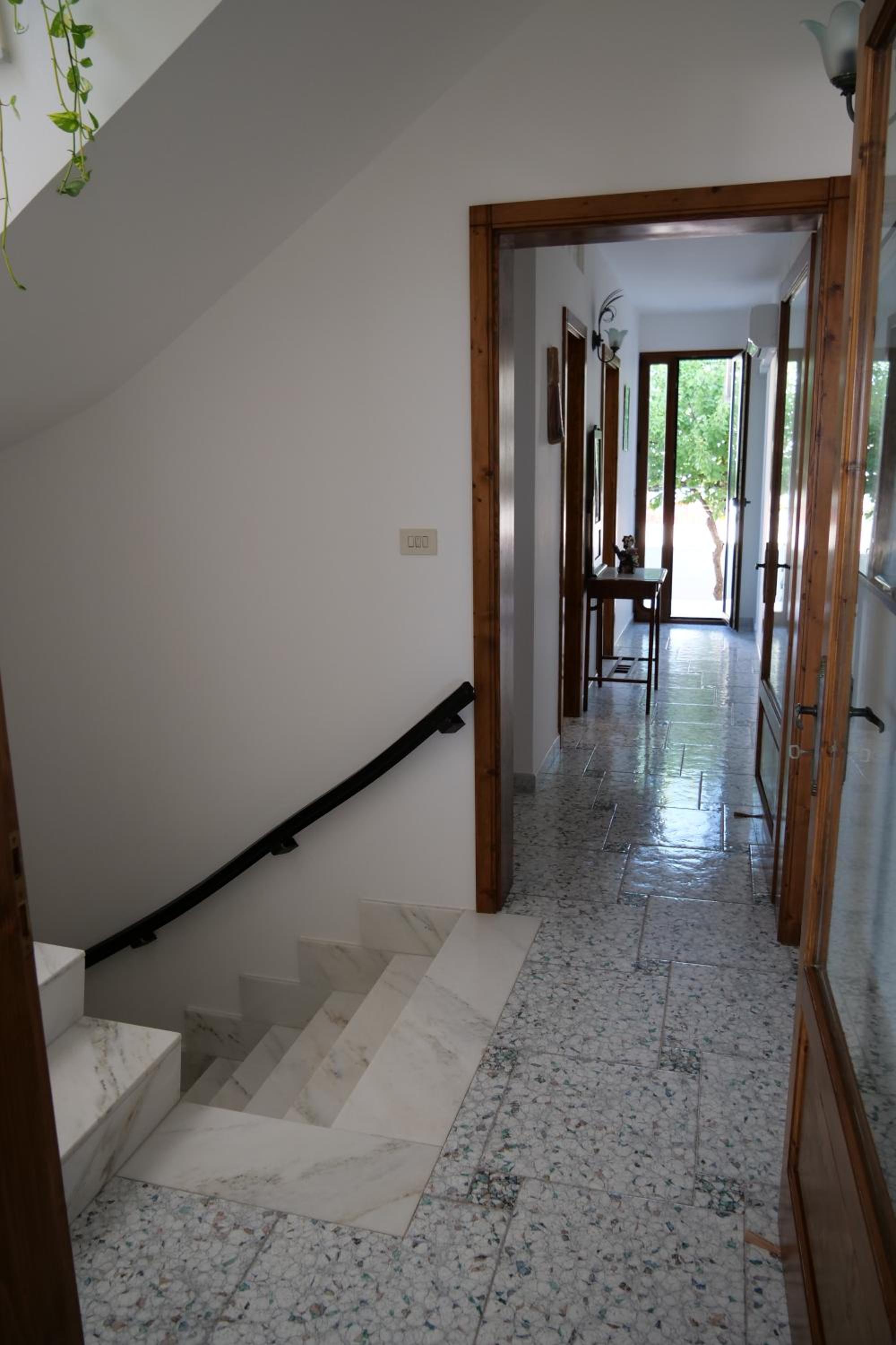 One-Bedroom House photo 3