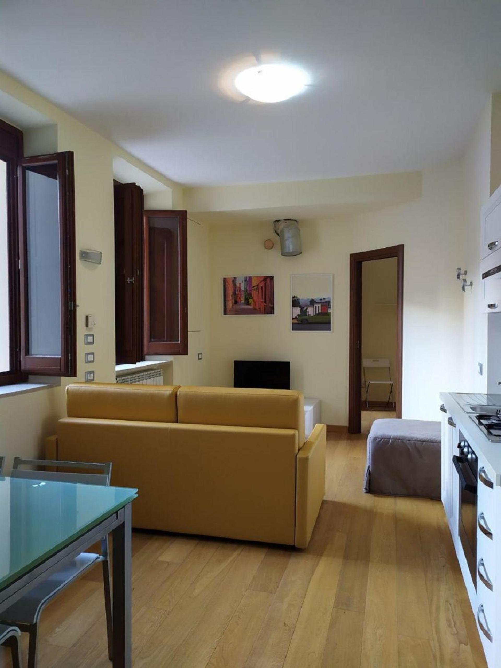 One-Bedroom Apartment - Photo 1