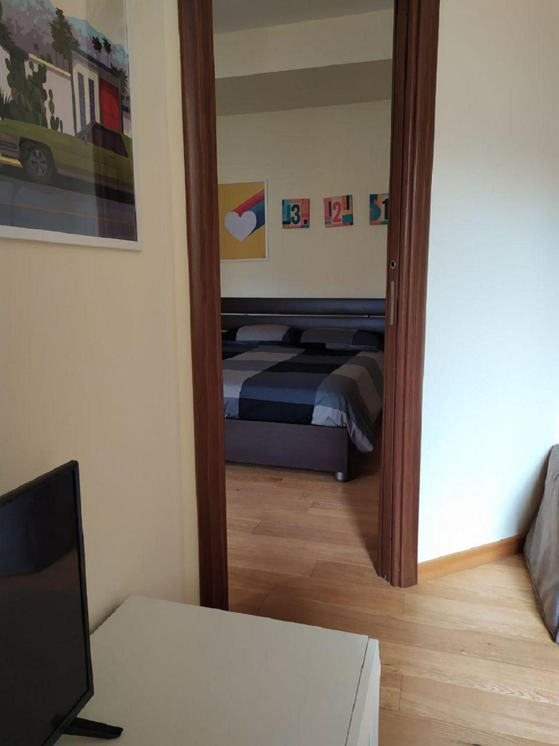 One-Bedroom Apartment - Photo 4
