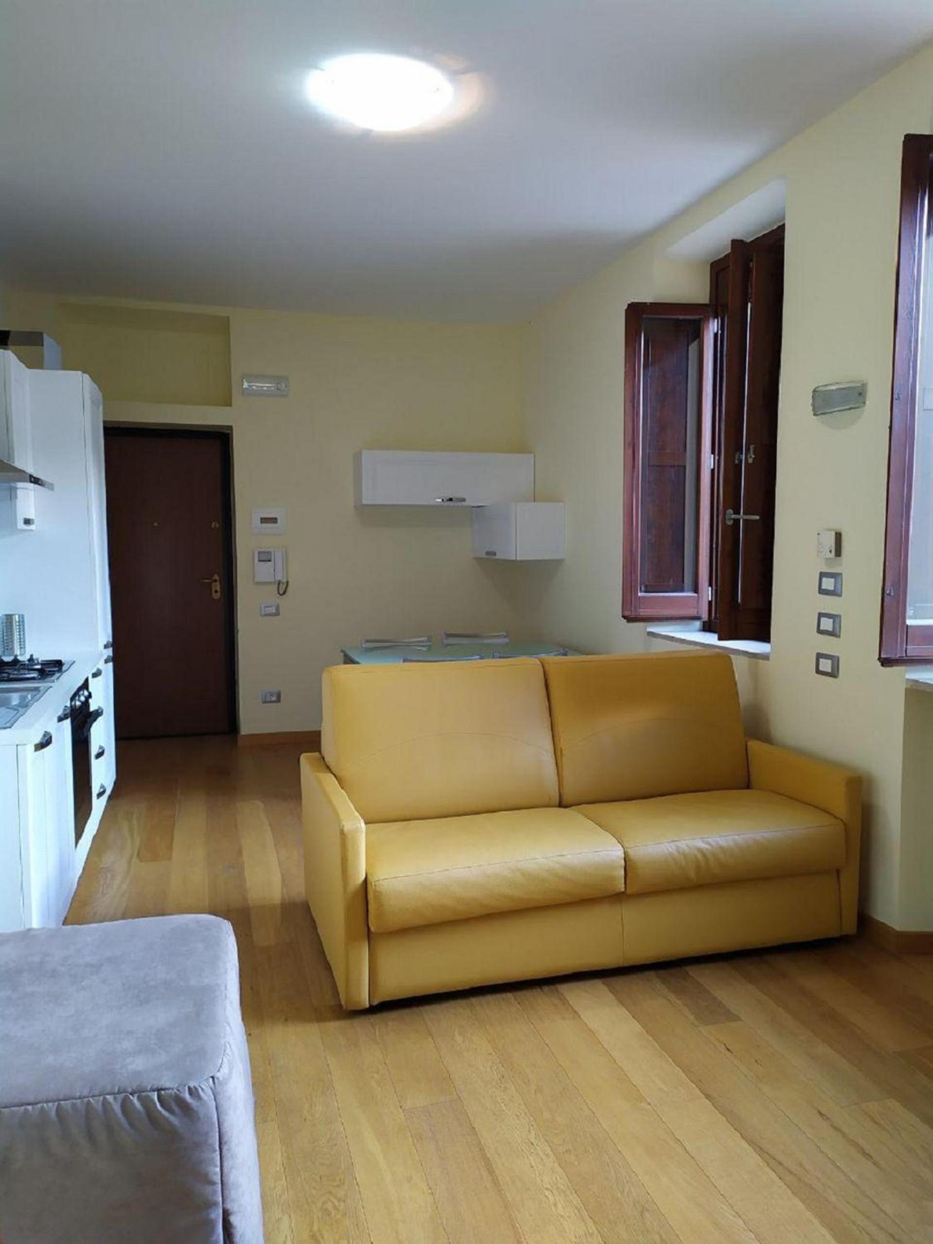 One-Bedroom Apartment - Photo 8