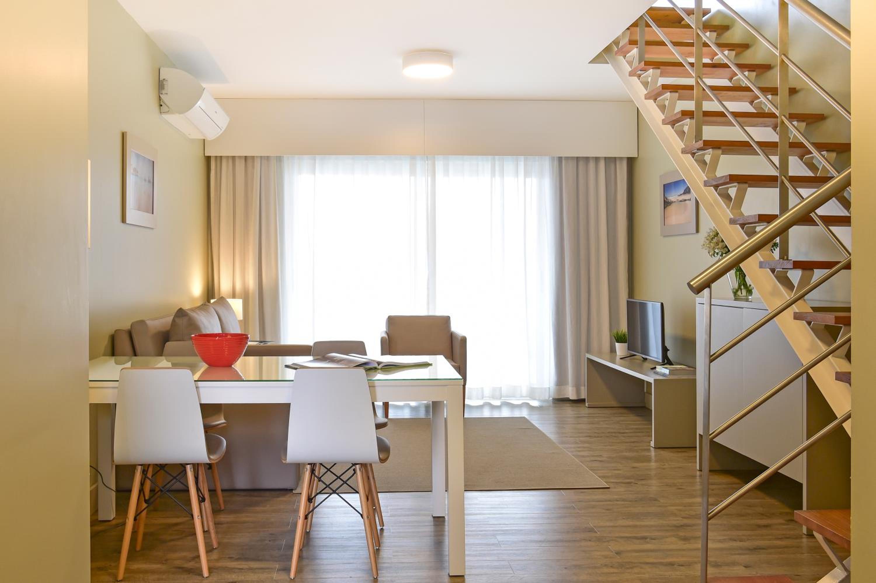 Premium Duplex One Bedroom Apartment with Balcony and Pool View - Photo 5