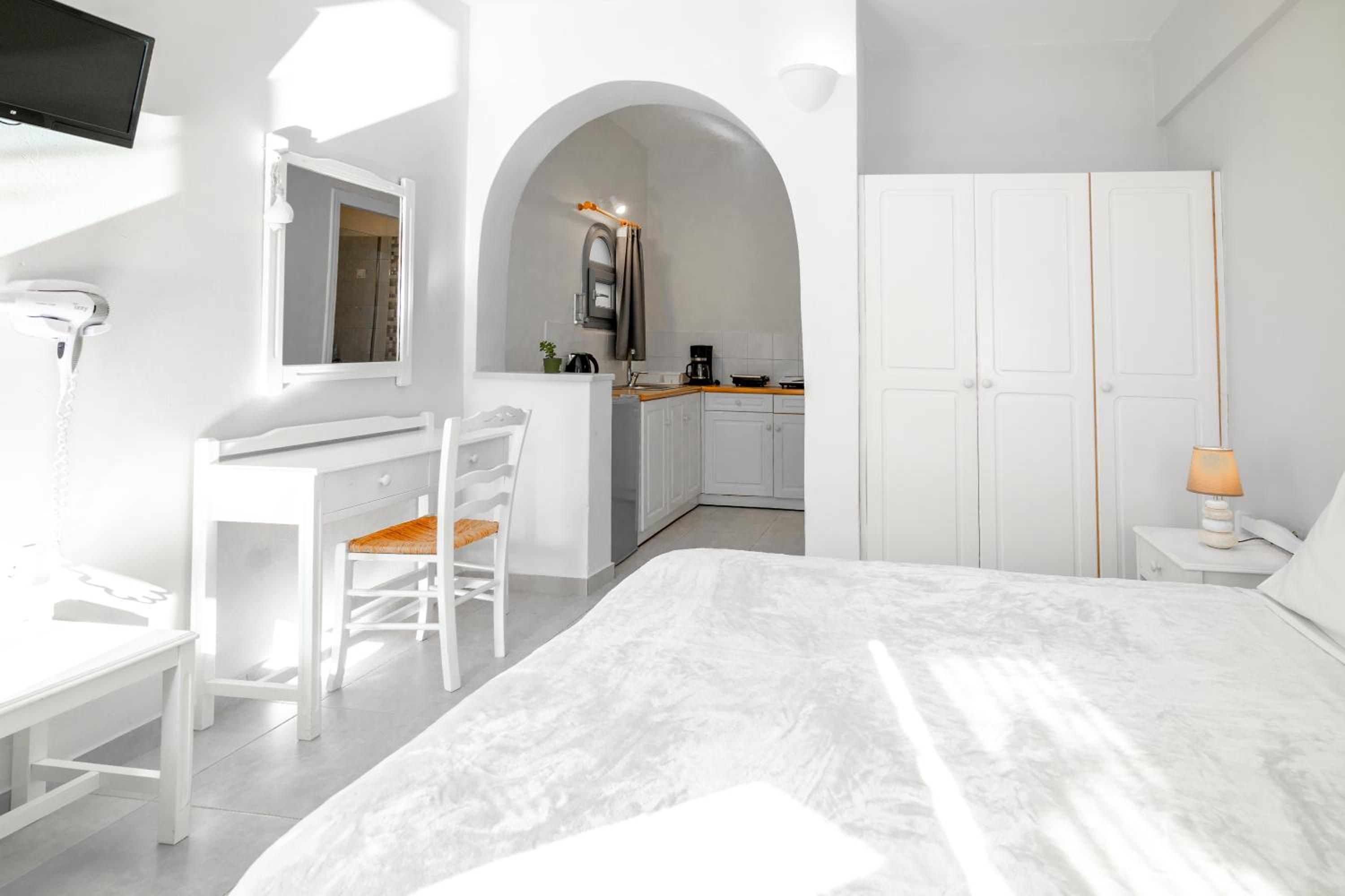 Studio (2 Adults) - Photo 9