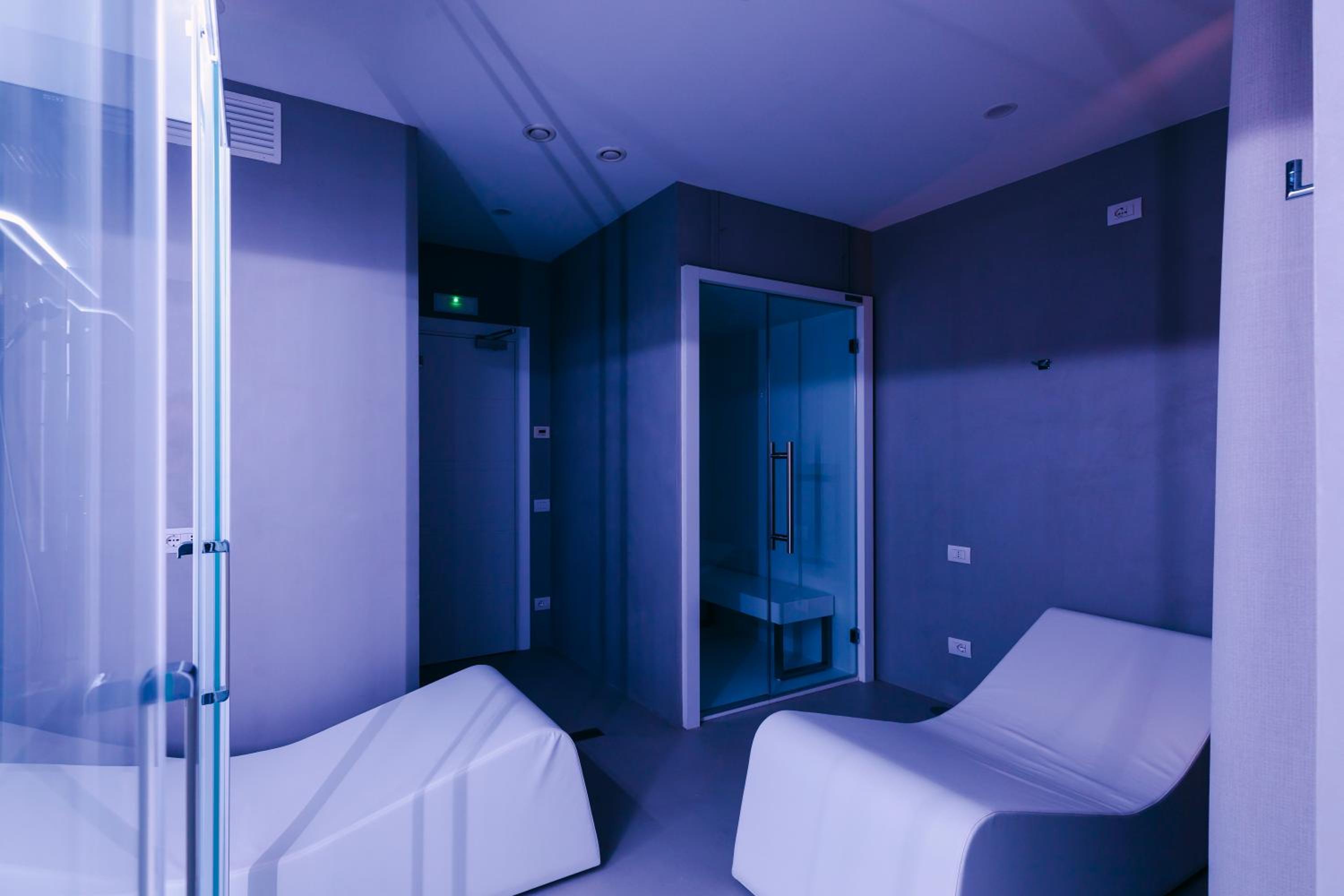 Deluxe Suite with Sea View