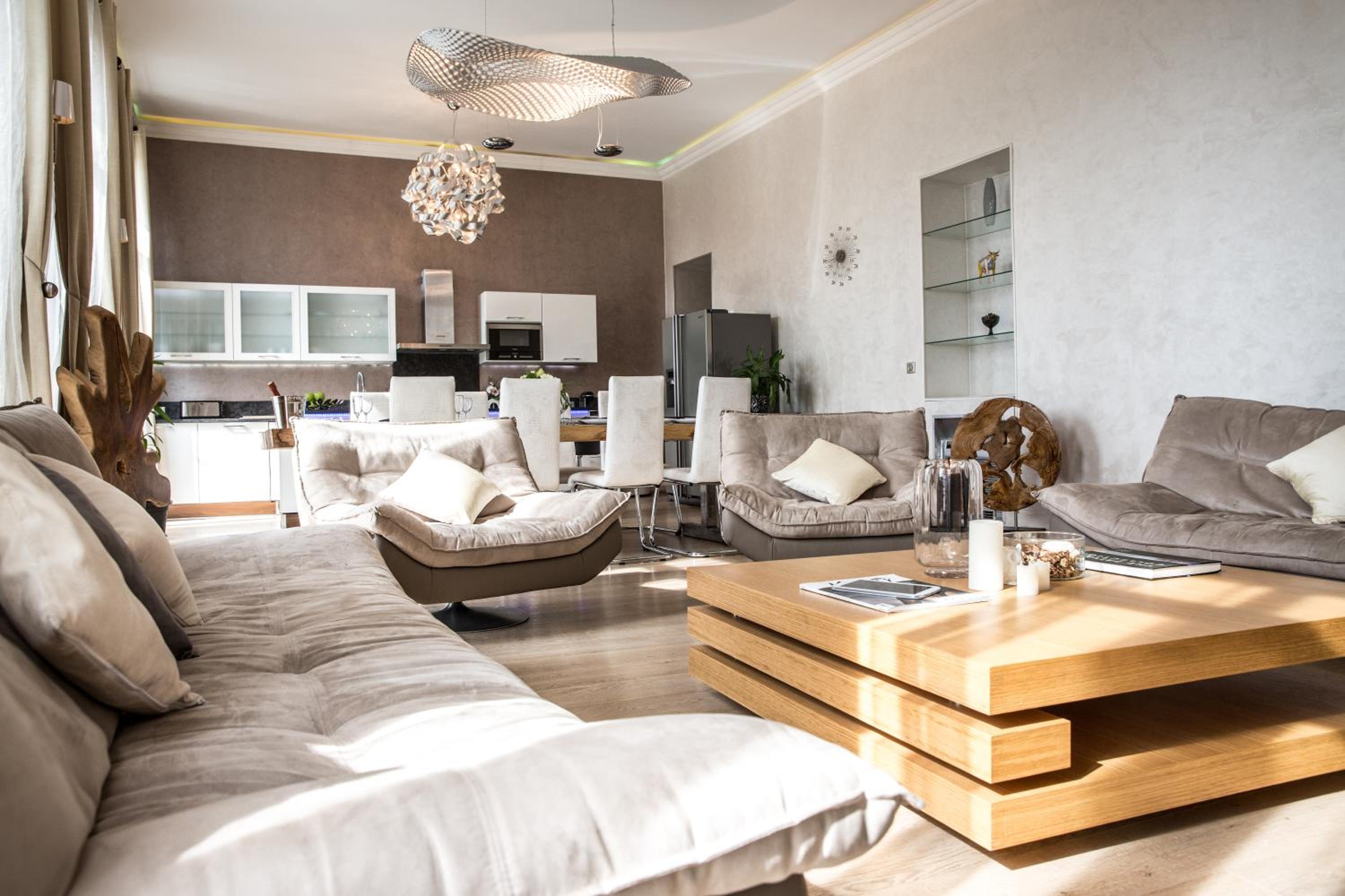 GARDEN - Five-Bedroom Apartment with terrace and jacuzzi photo 1