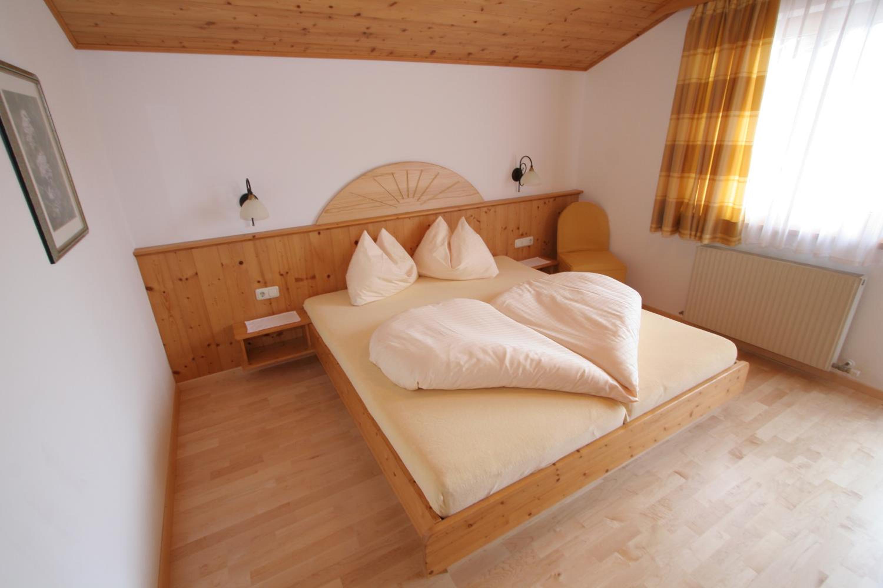 Two-Bedroom Apartment with Balcony photo 1