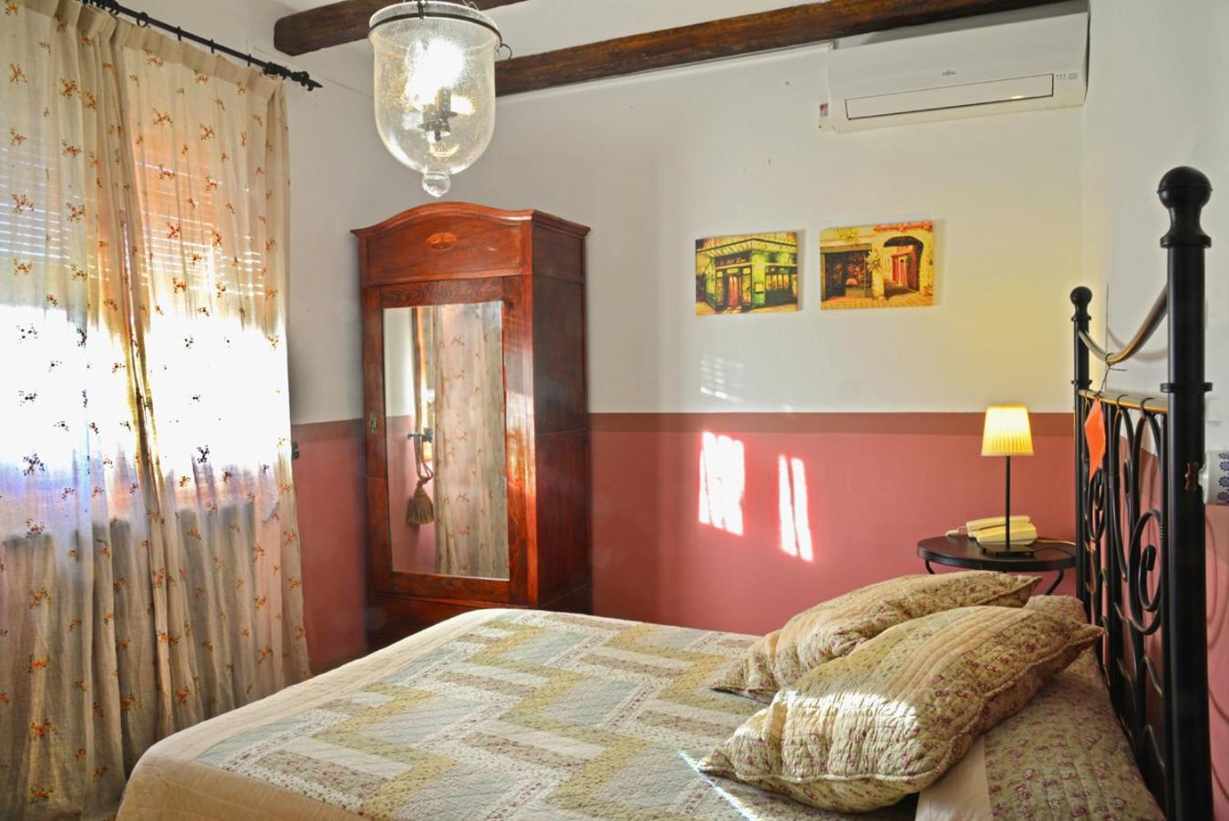 Standard Double or Twin Room photo 2