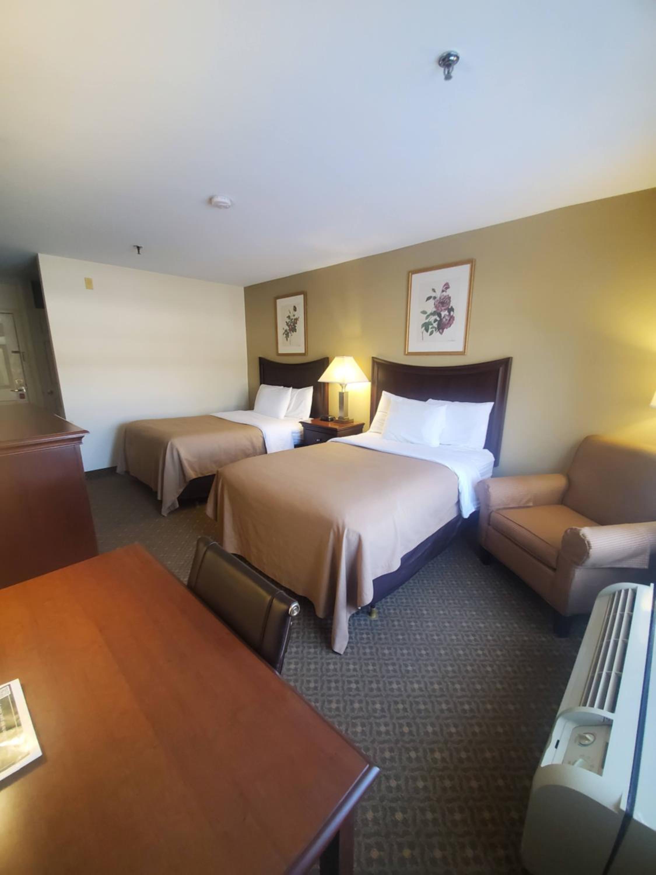 Standard Double Room - Non-Smoking - Photo 3