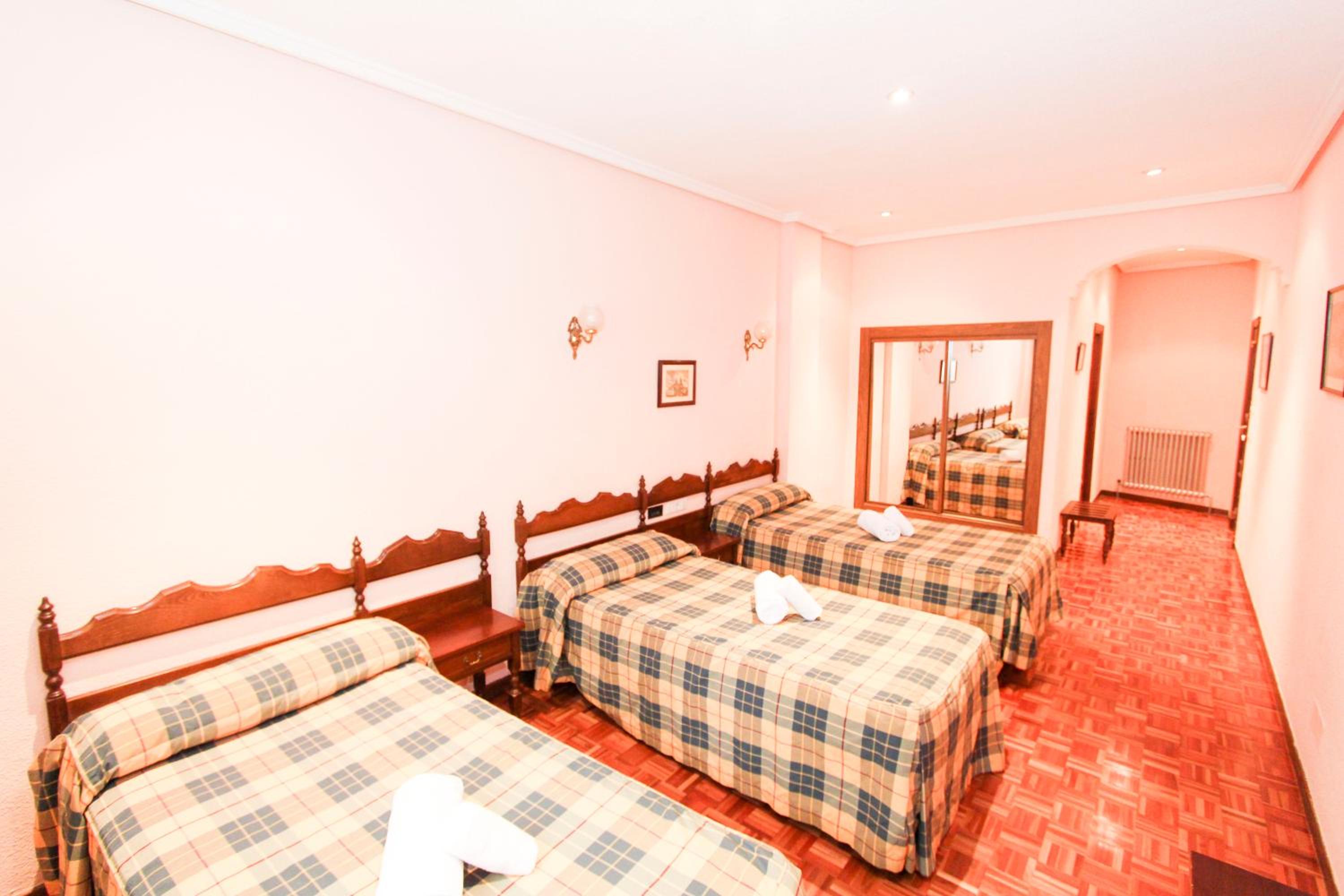 Habitación Triple (3 Adultos)