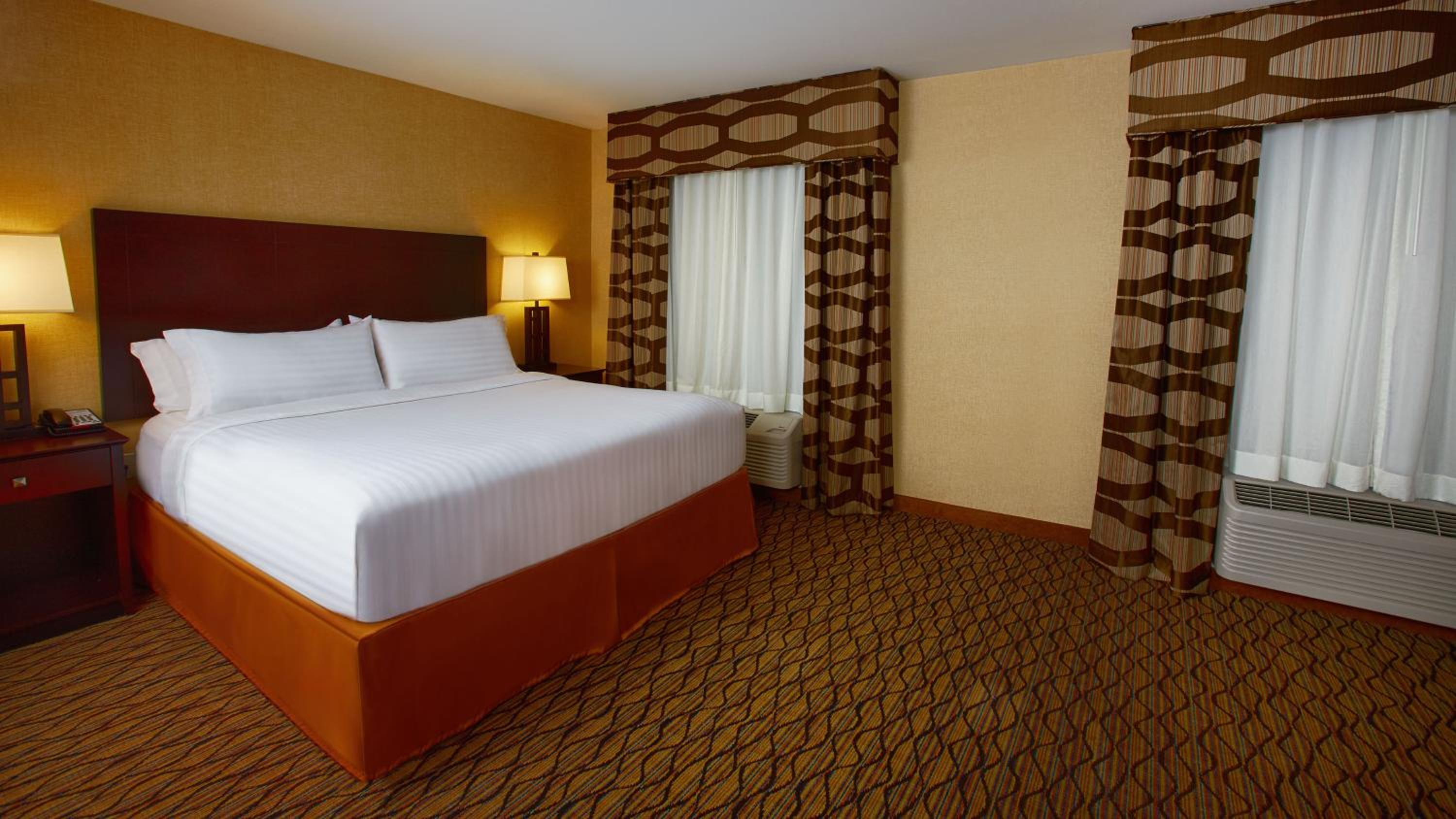 King Room - Hearing Accessible/Non-Smoking  photo 1