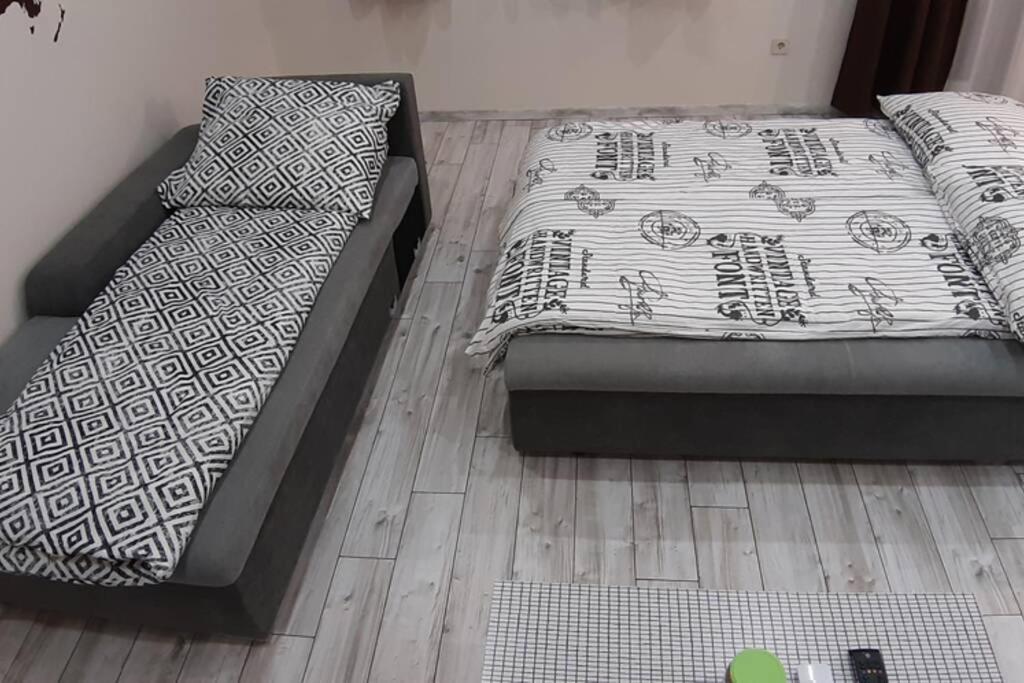 One-Bedroom Apartment - Photo 5