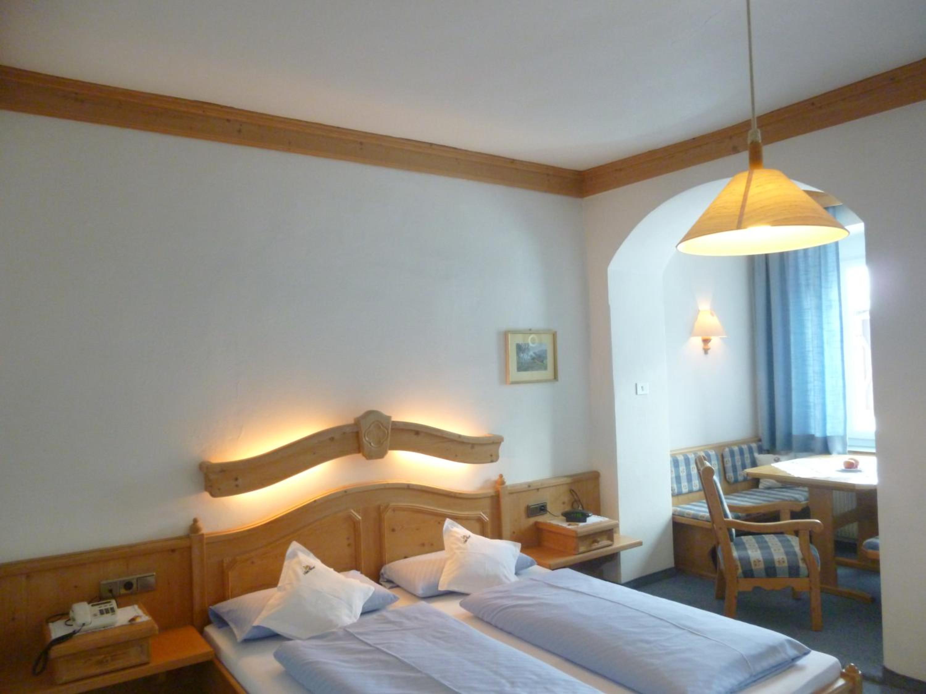 Classic Double Room with Balcony photo 3