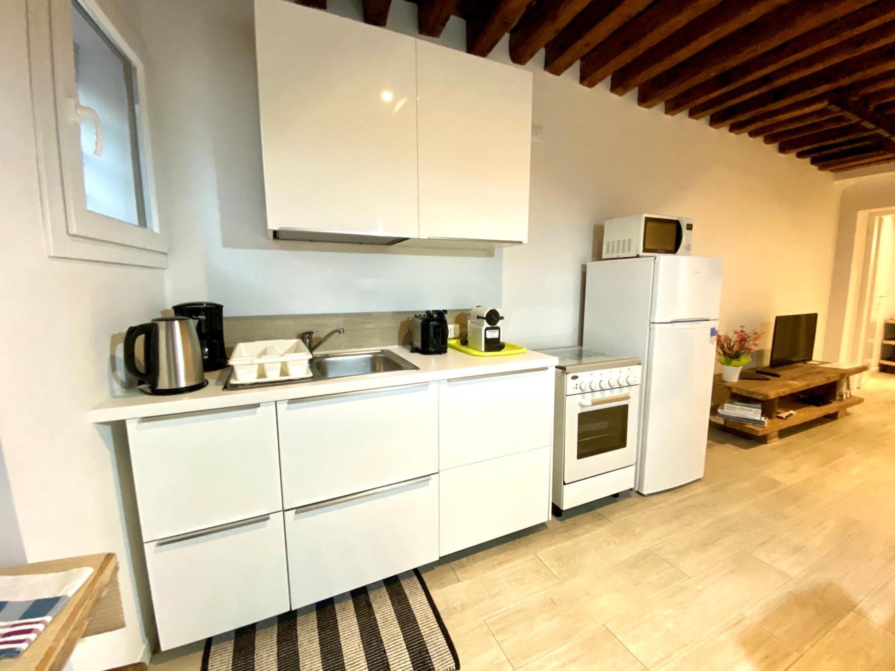 Apartment photo 3