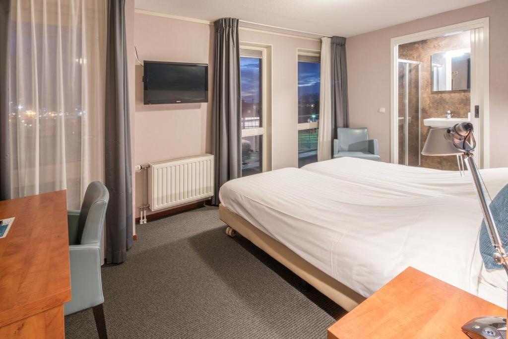 Double or Twin Room photo 1