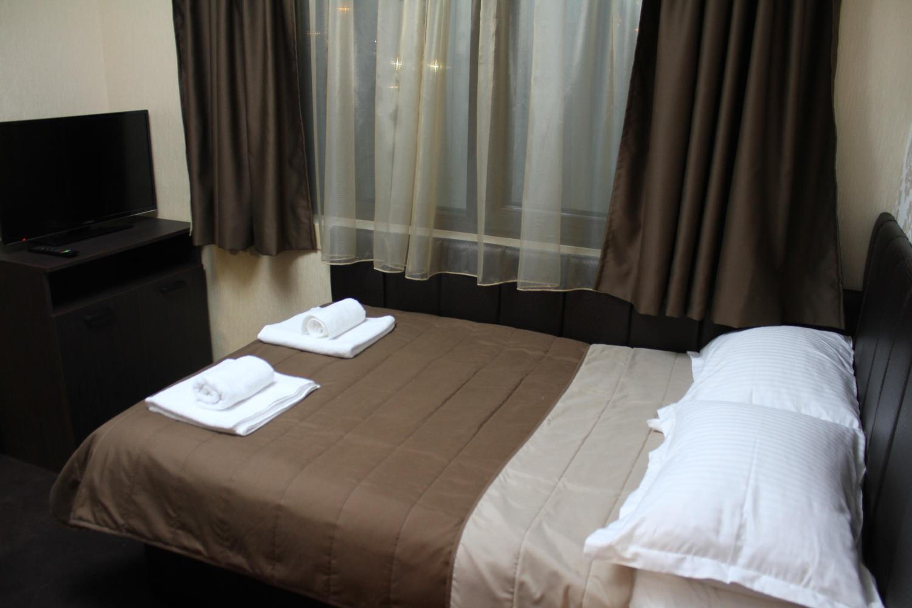 Single Room with Bathroom photo 1