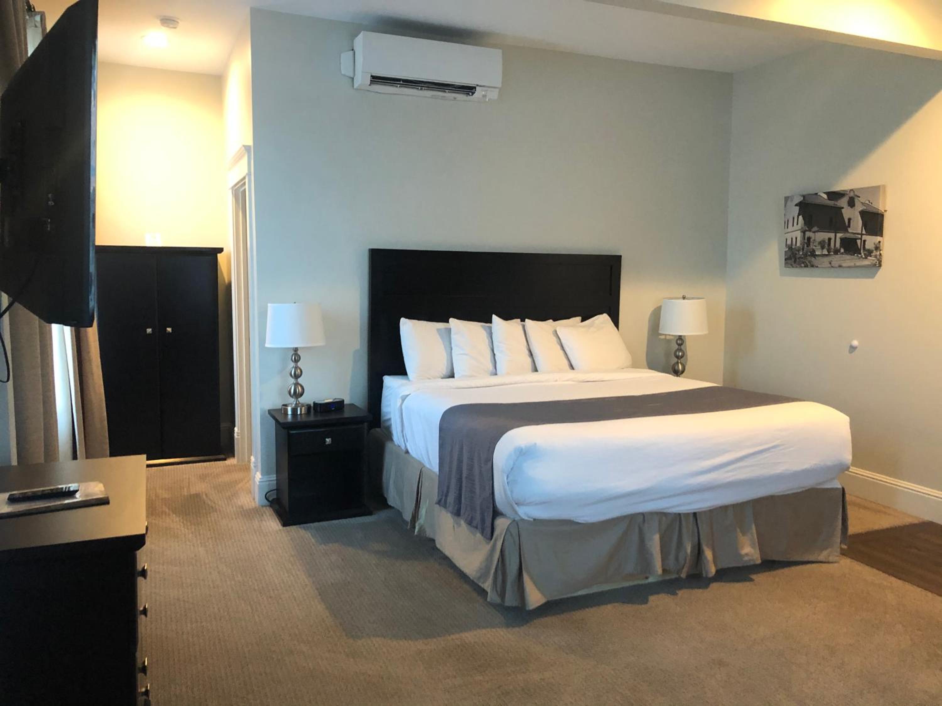Standard Suite