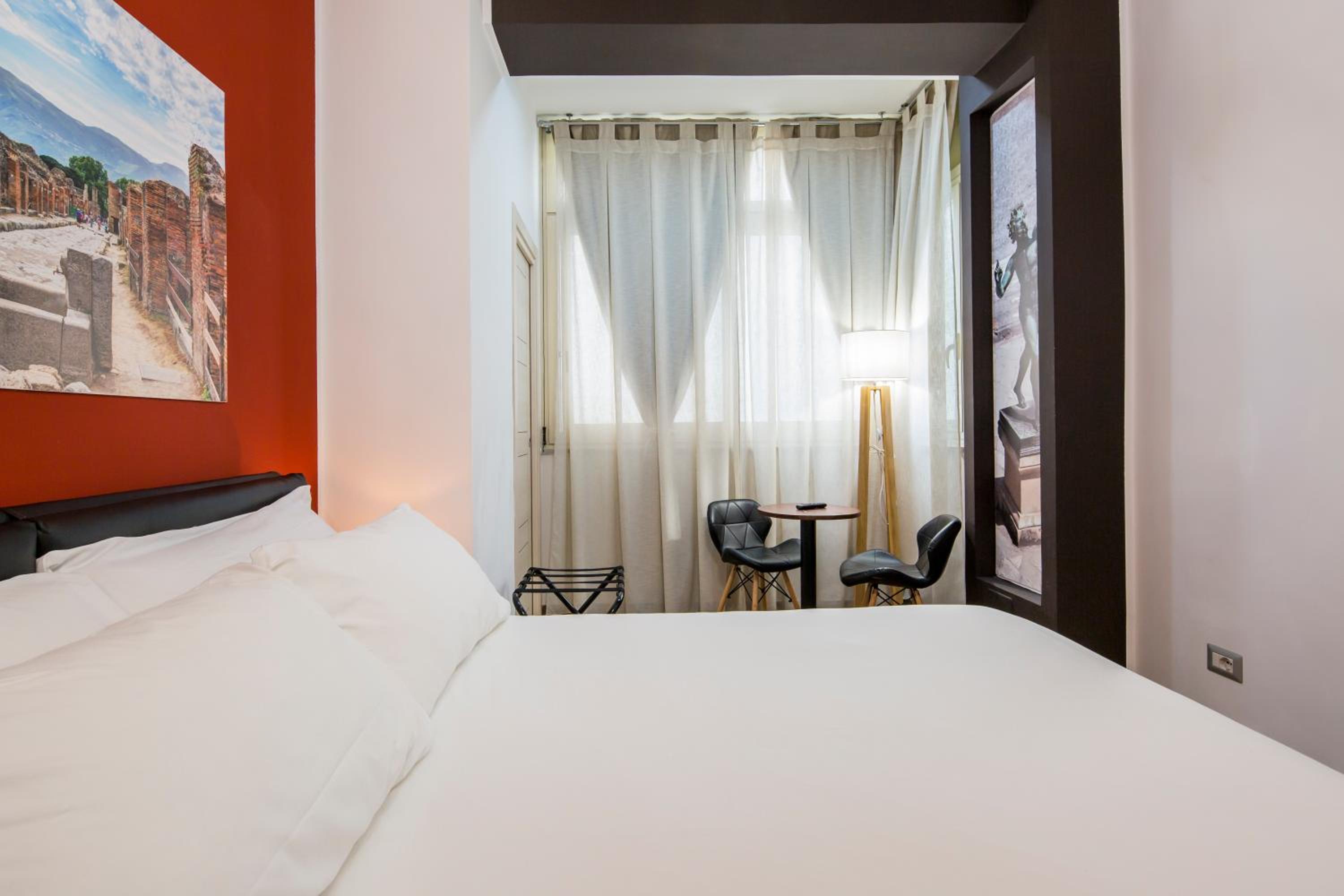 Double Room - Photo 18