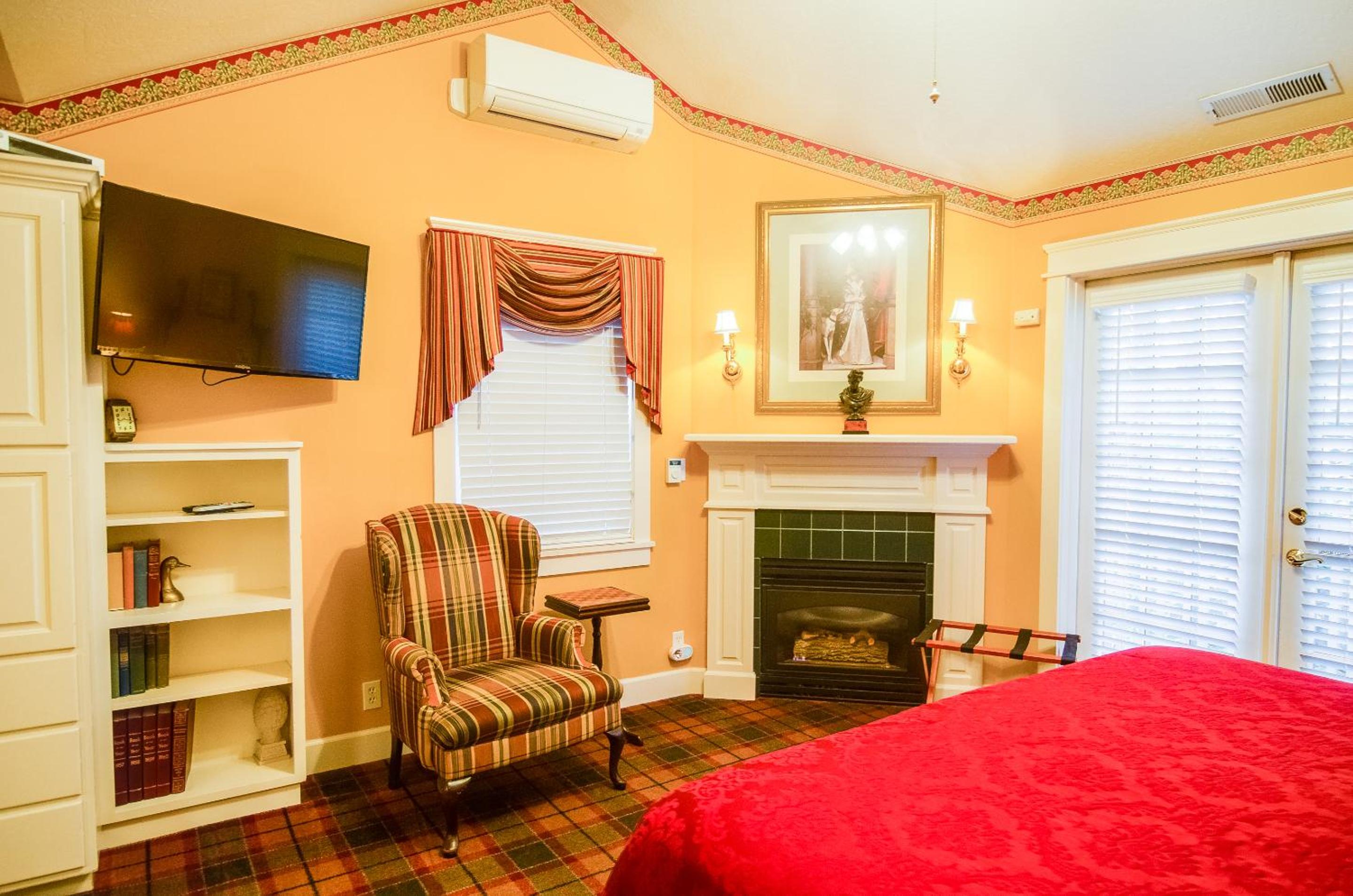 King Room - Disability Access photo 3