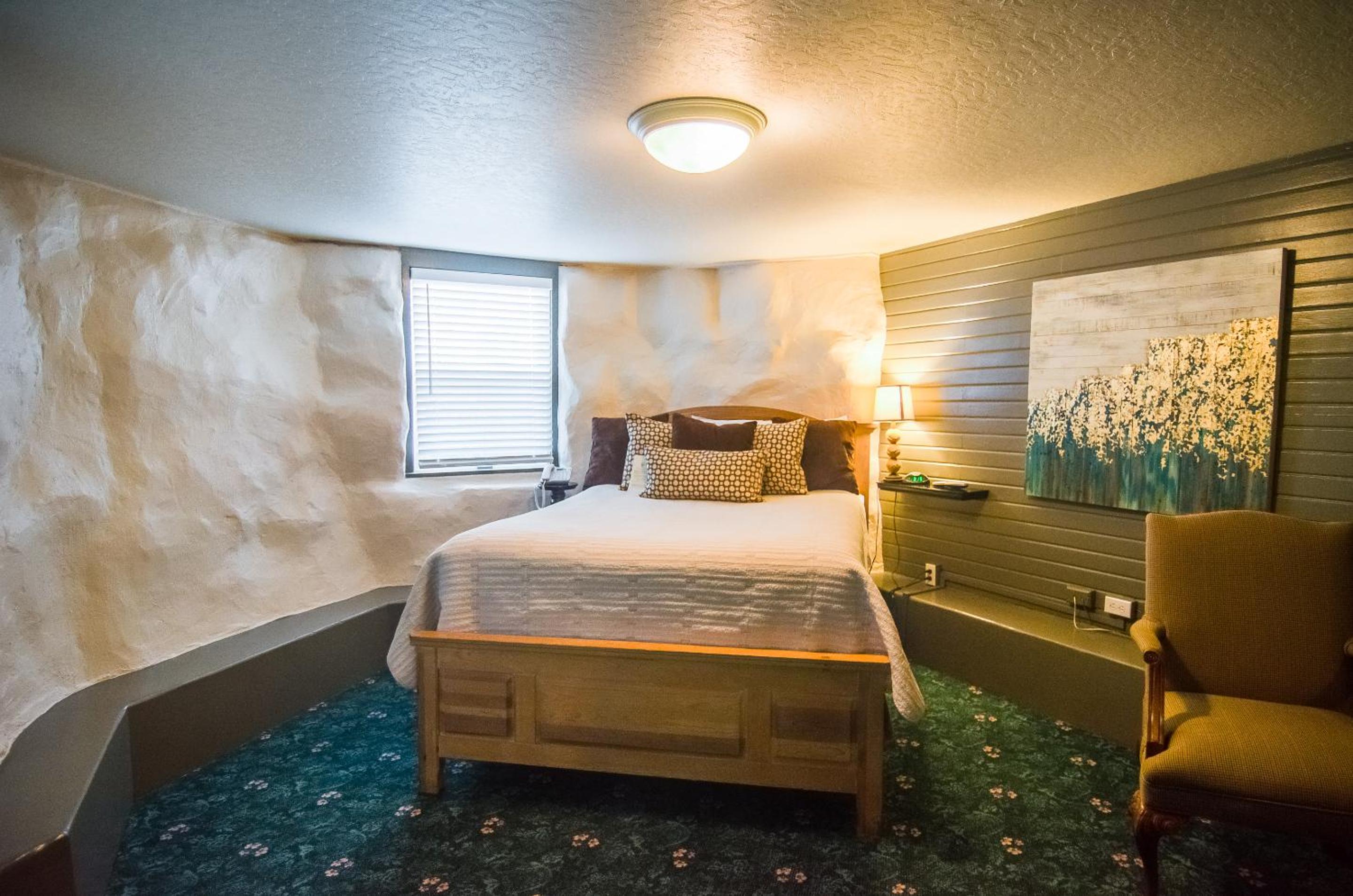 Queen Room