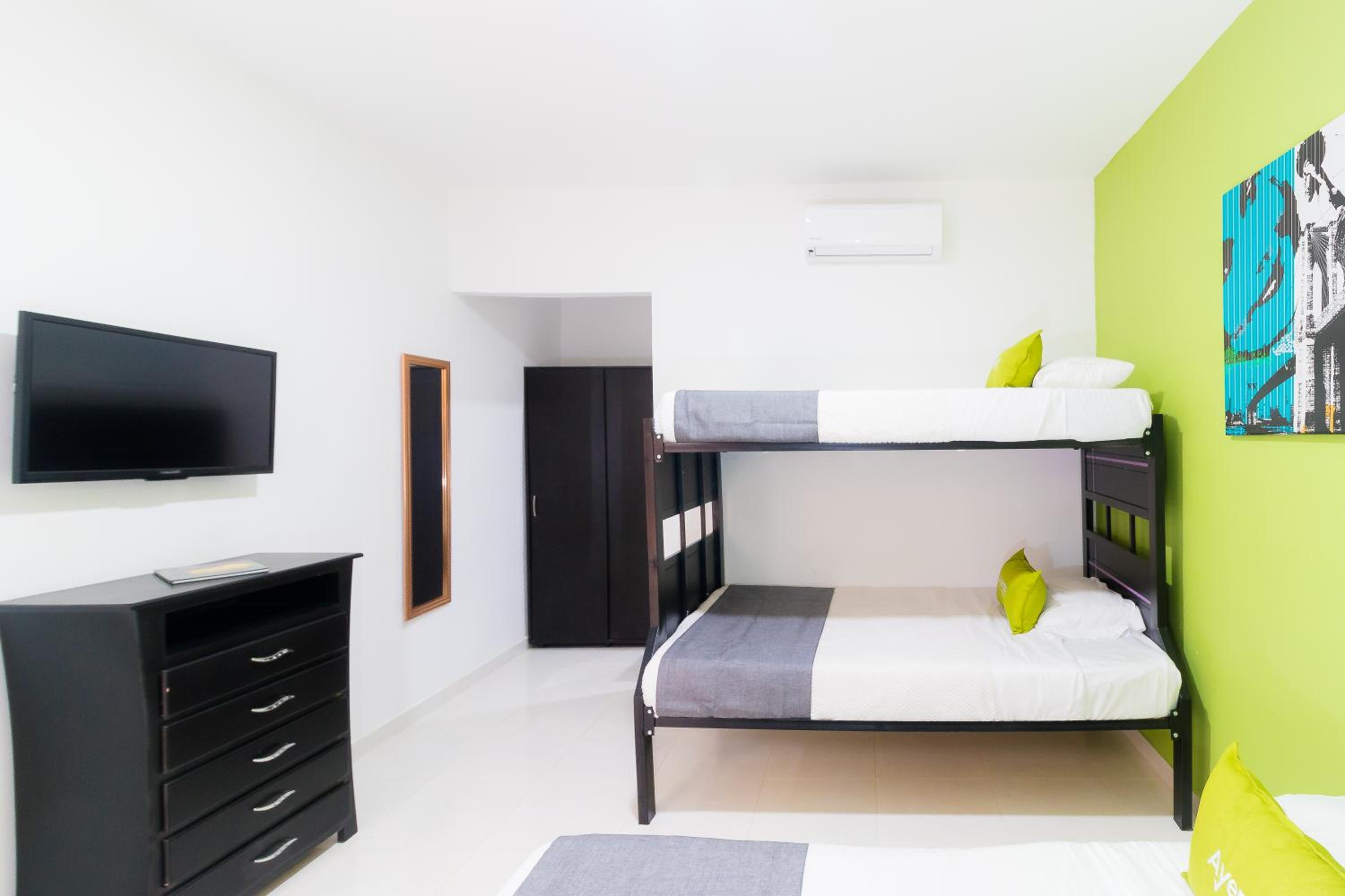 Triple Room