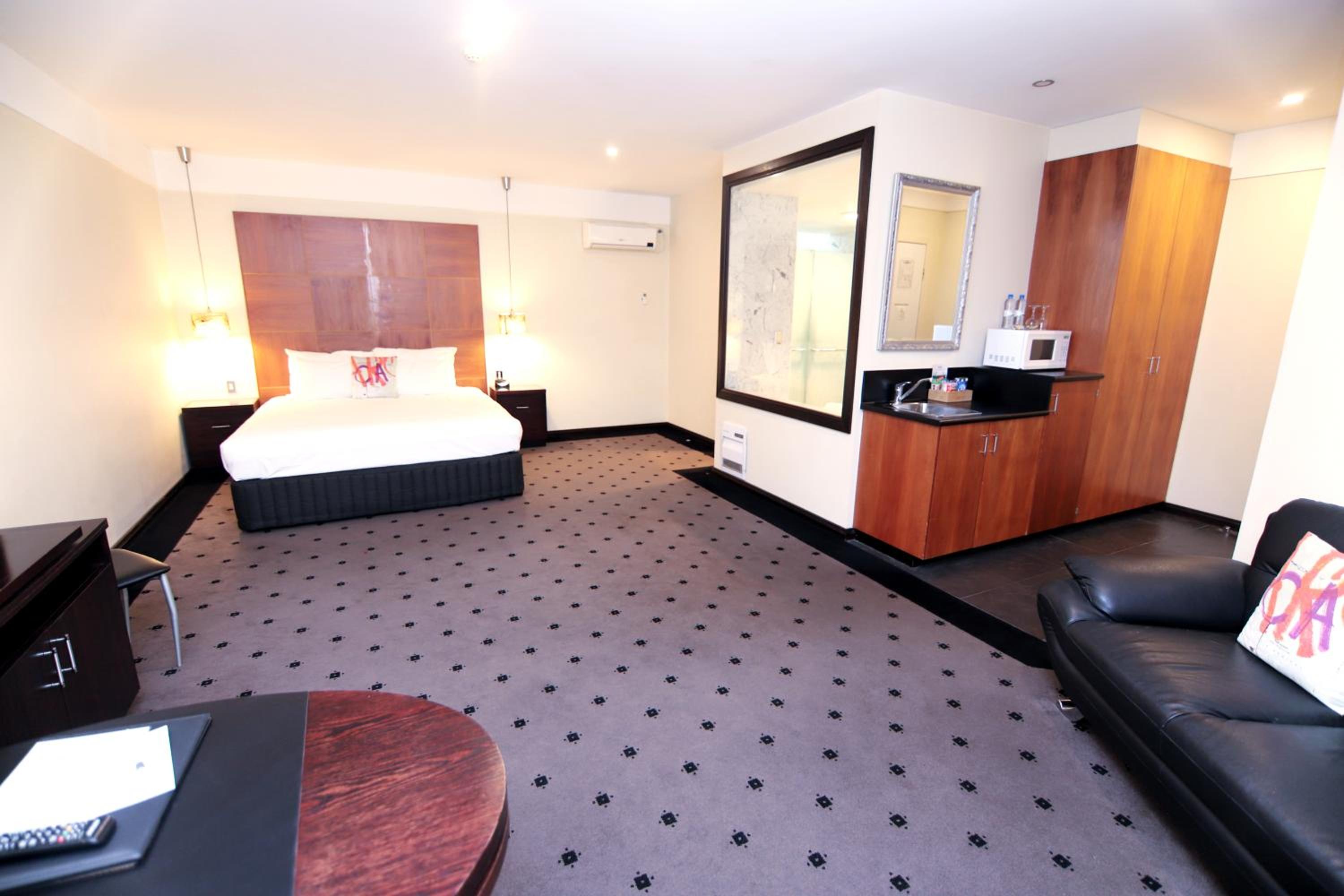 King Suite with Spa Bath