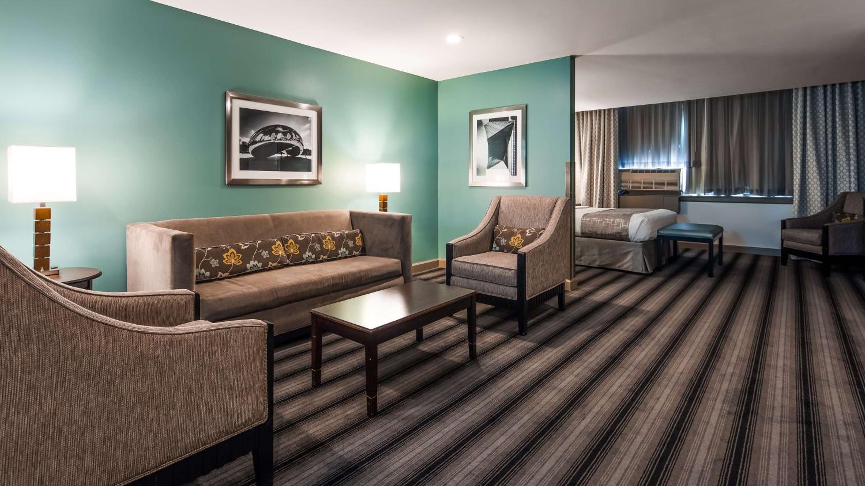 King Suite - Photo 1