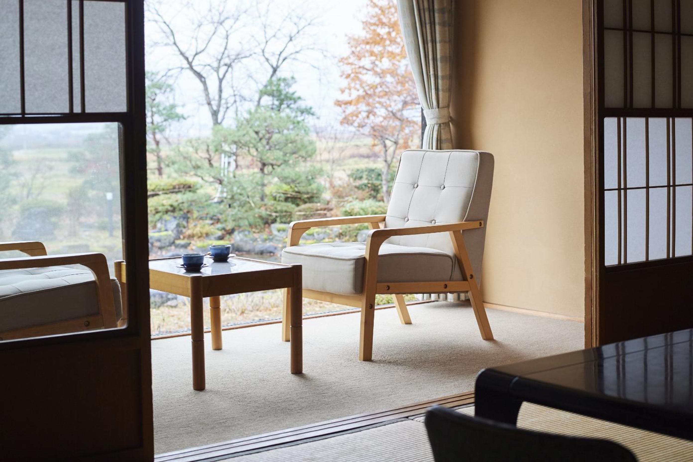 Japanese-Style Room with Garden View photo 2