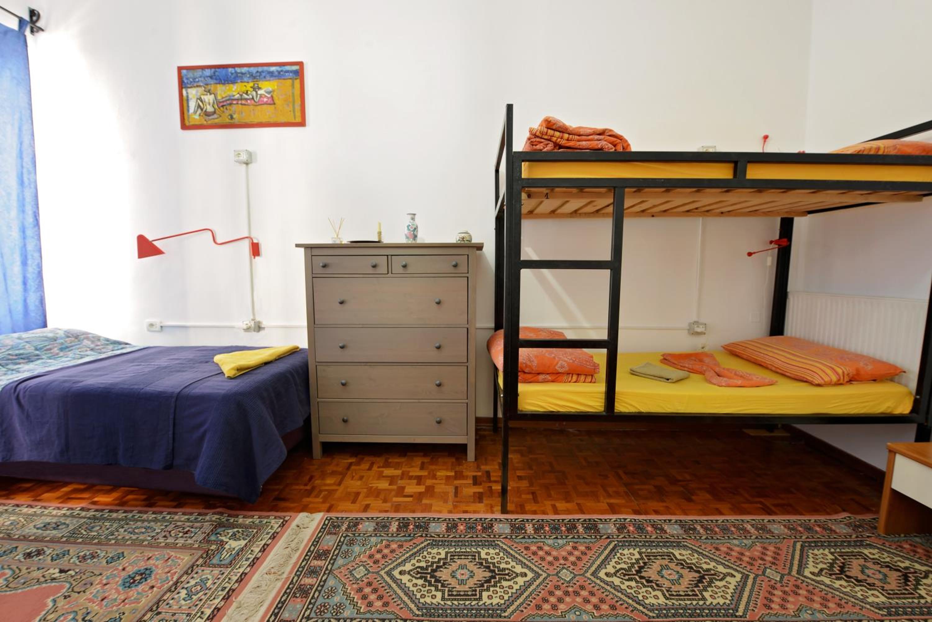 Single Bed in 6-Bed Dormitory Room photo 2