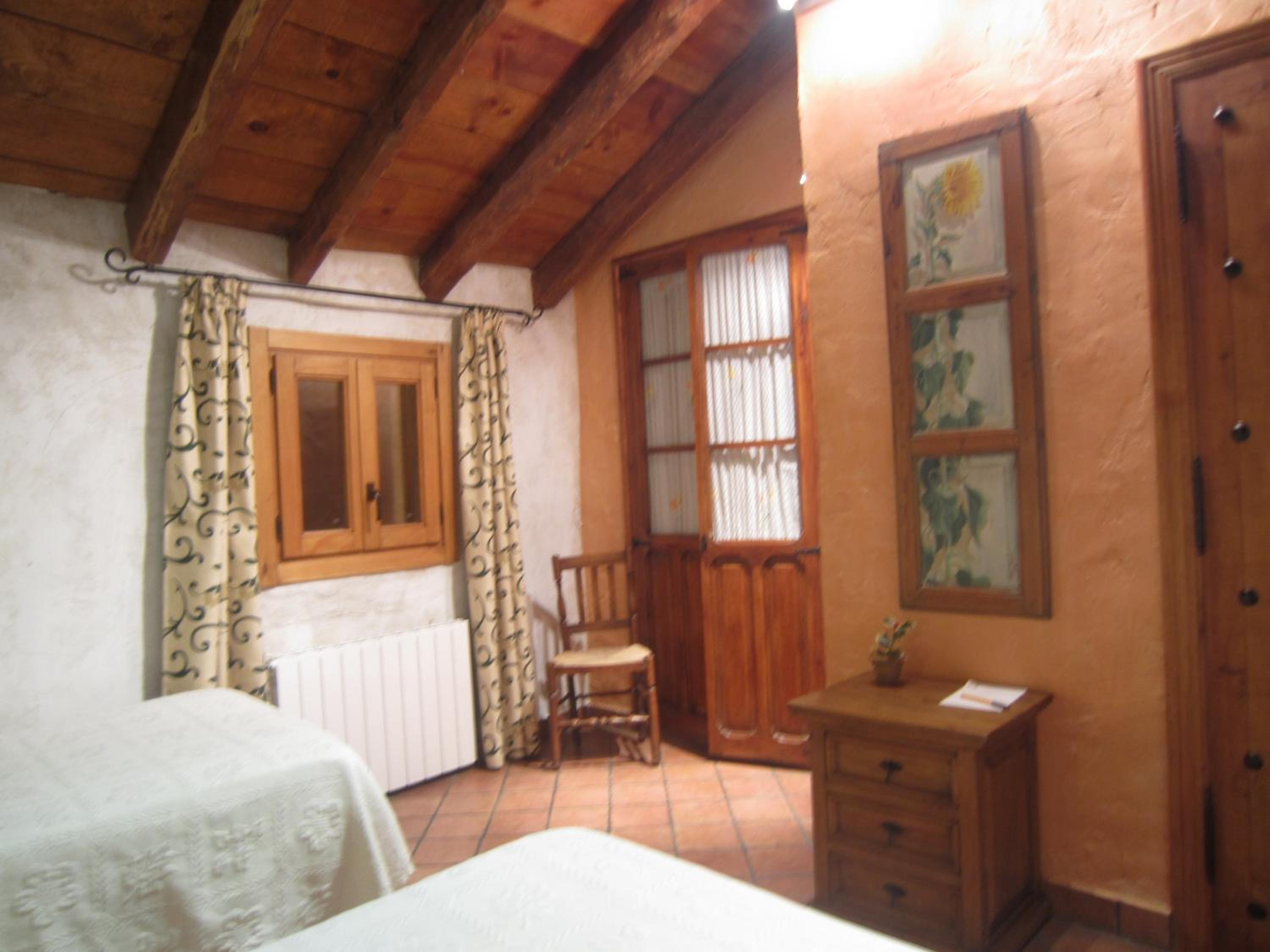 Double or Twin Room - Photo 37