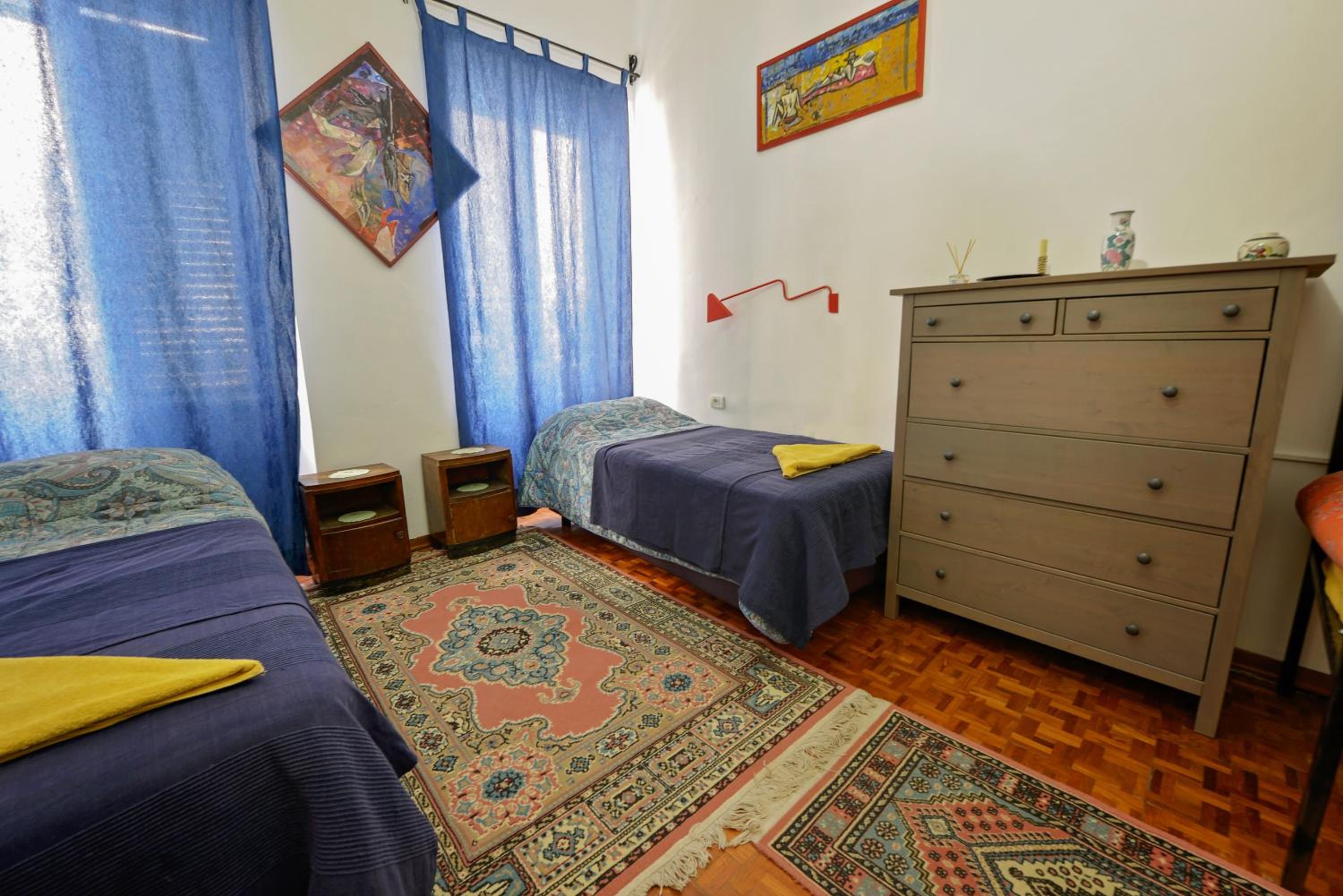 Single Bed in 6-Bed Dormitory Room photo 3