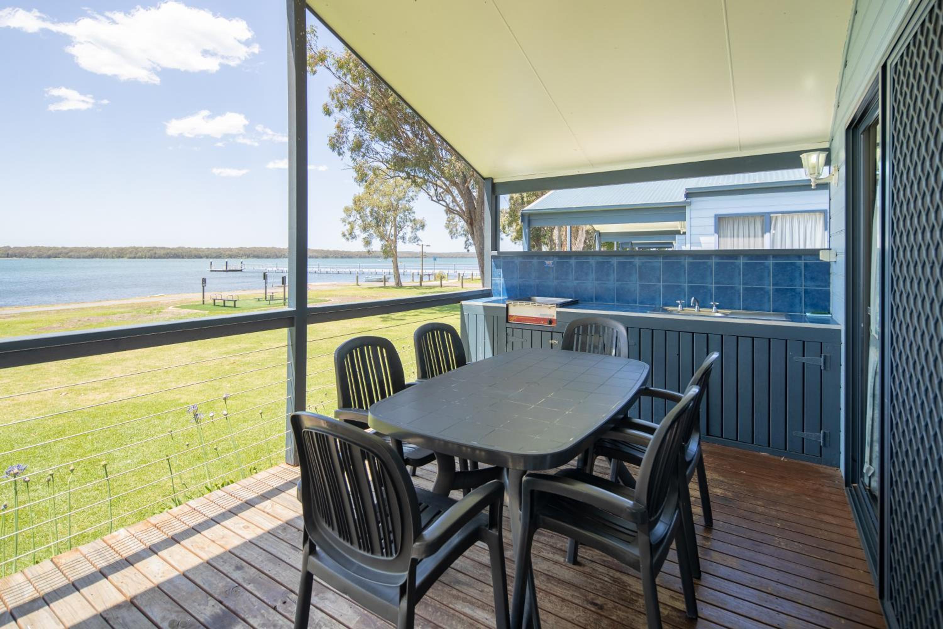 Water Front Villa (Not pet friendly) photo 2