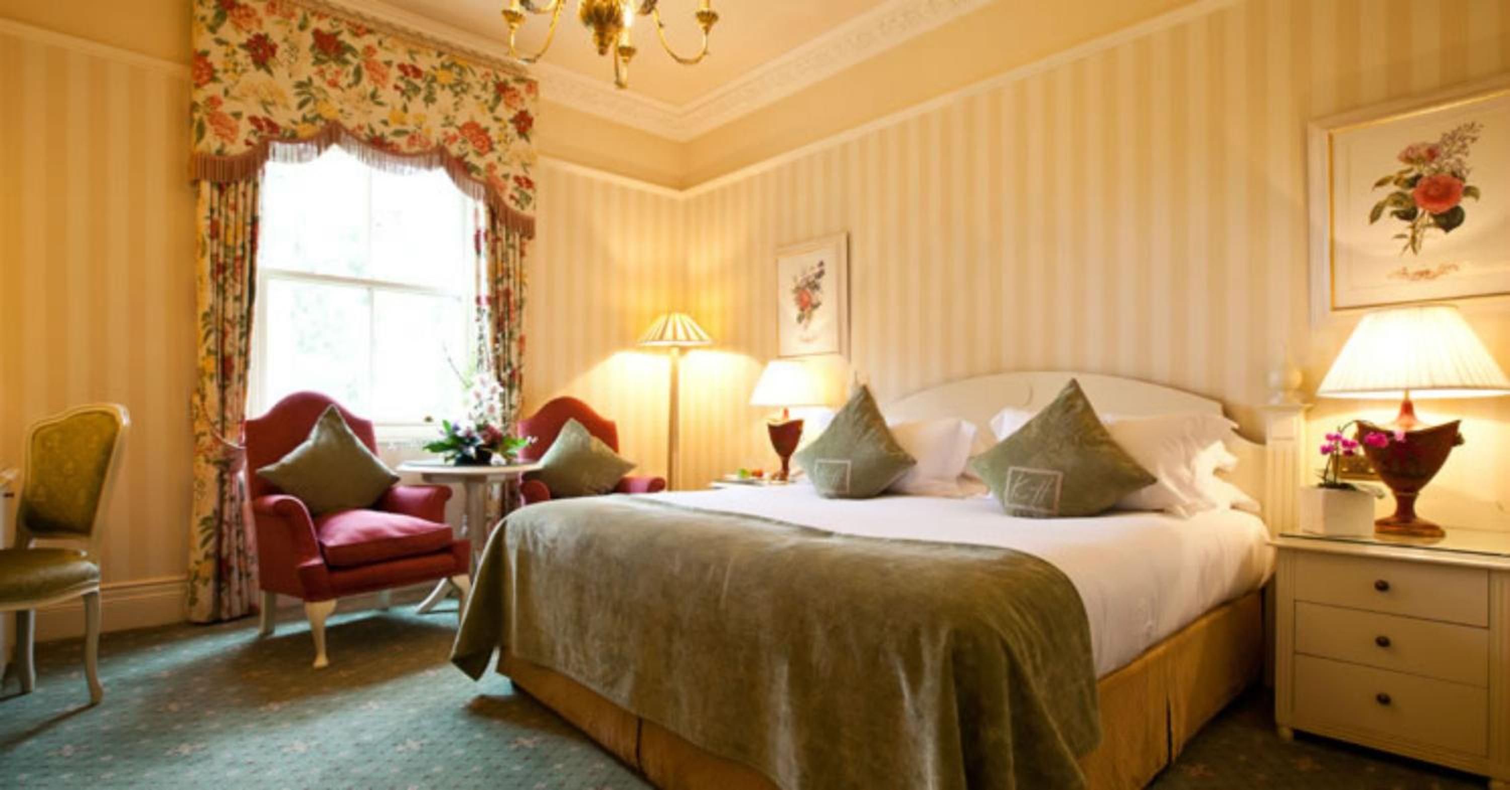 Garden King Room