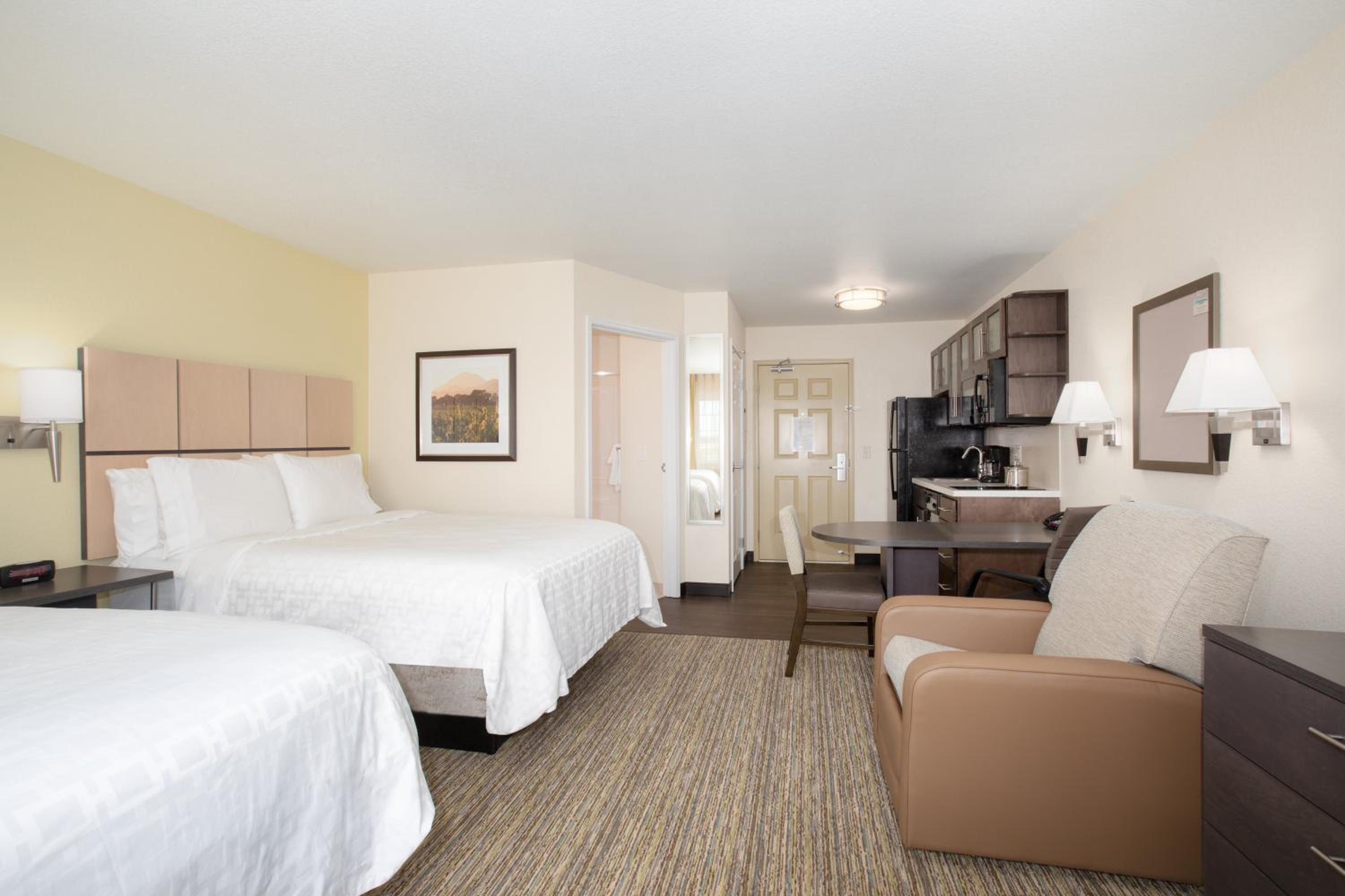 Standard Double Suite - Photo 1
