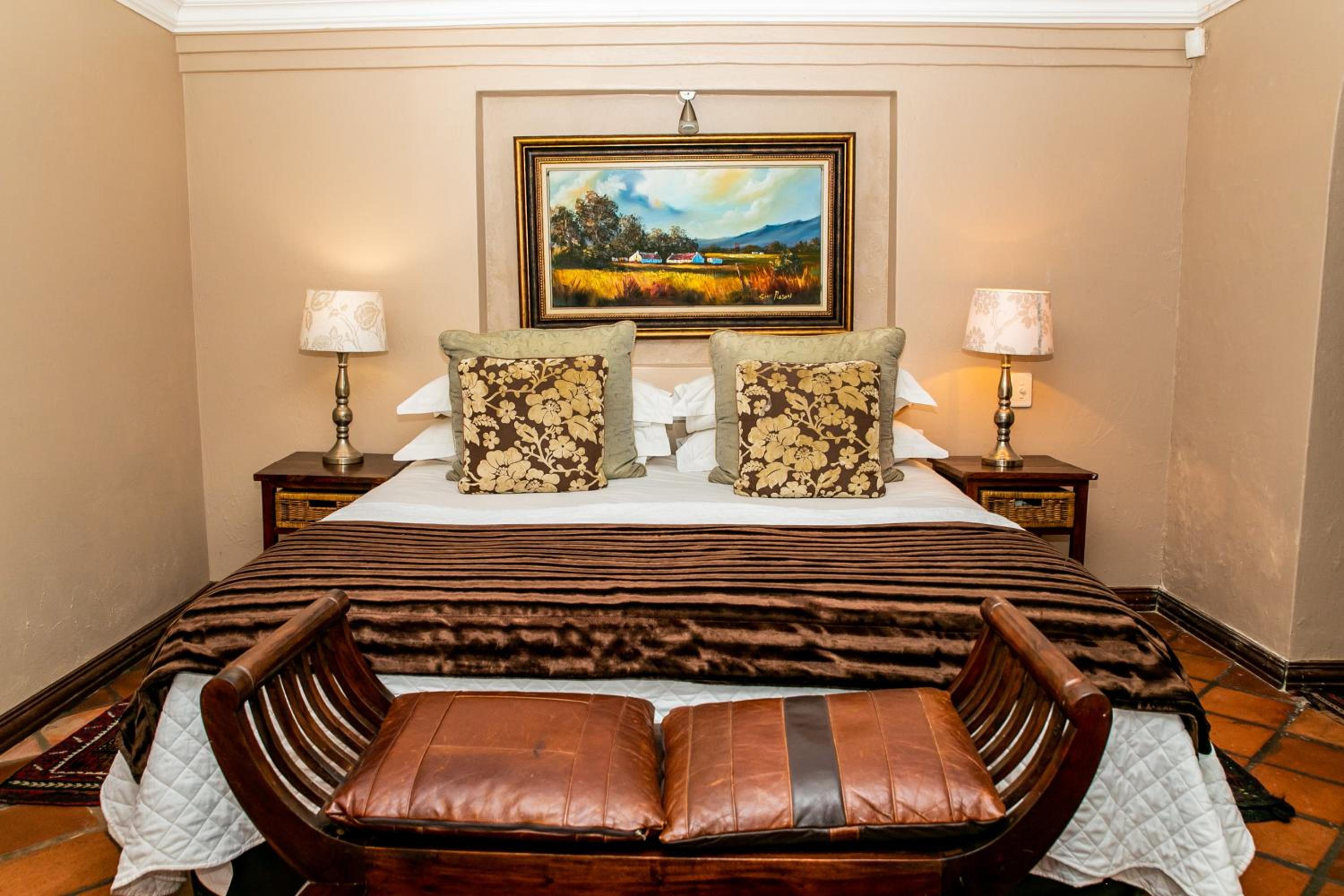 Luxury suite with Shower