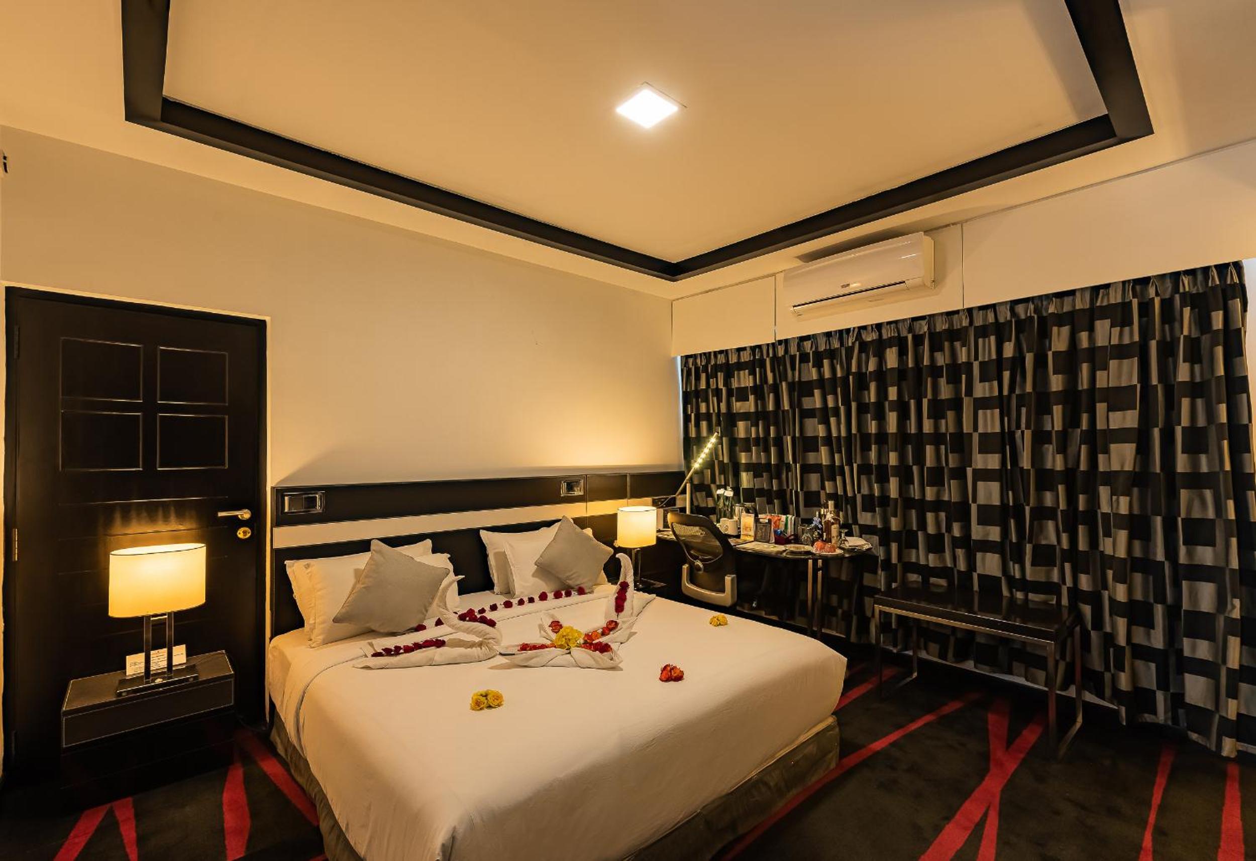 Premier Double or Twin Room photo 3