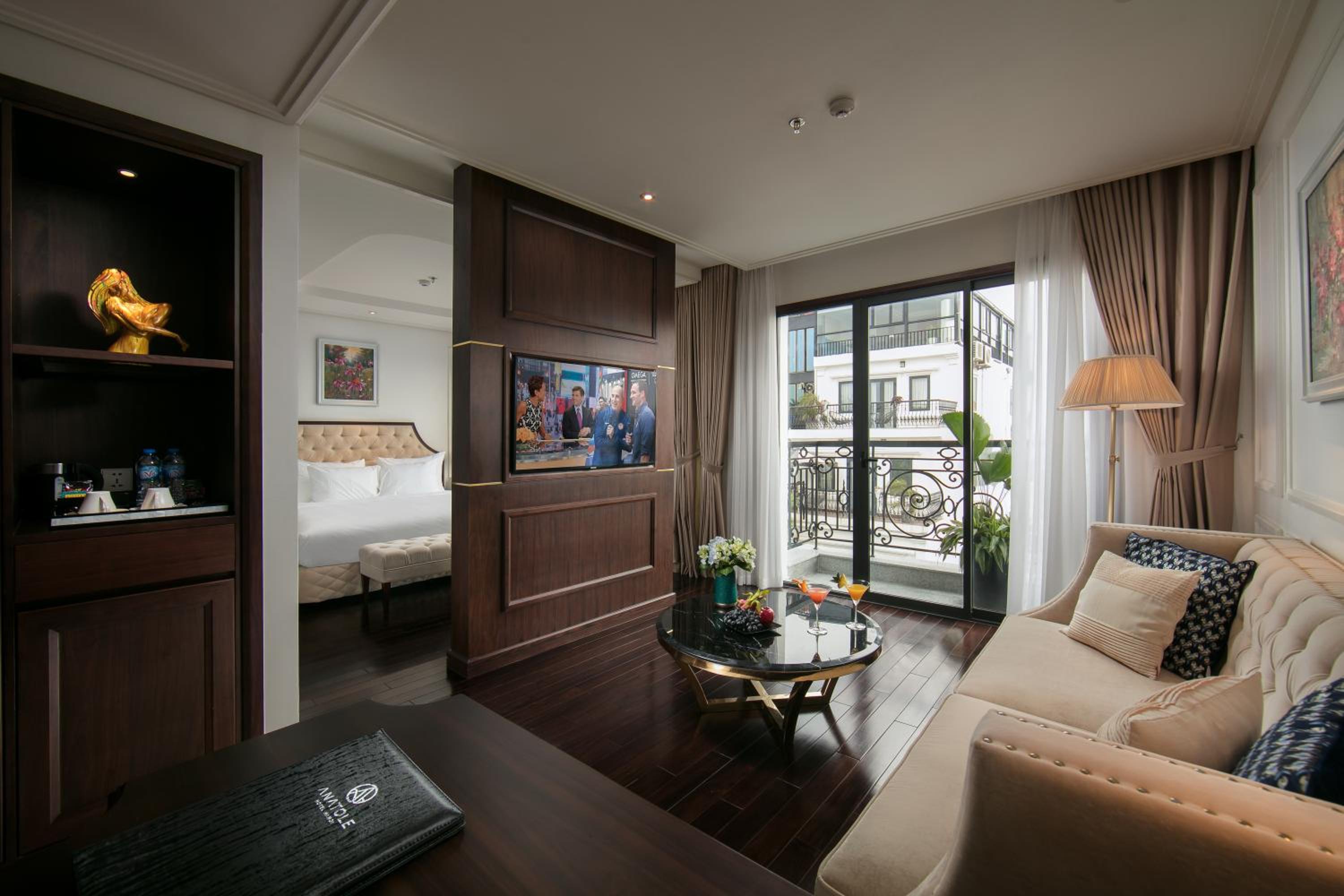 Anatole Balcony Suite