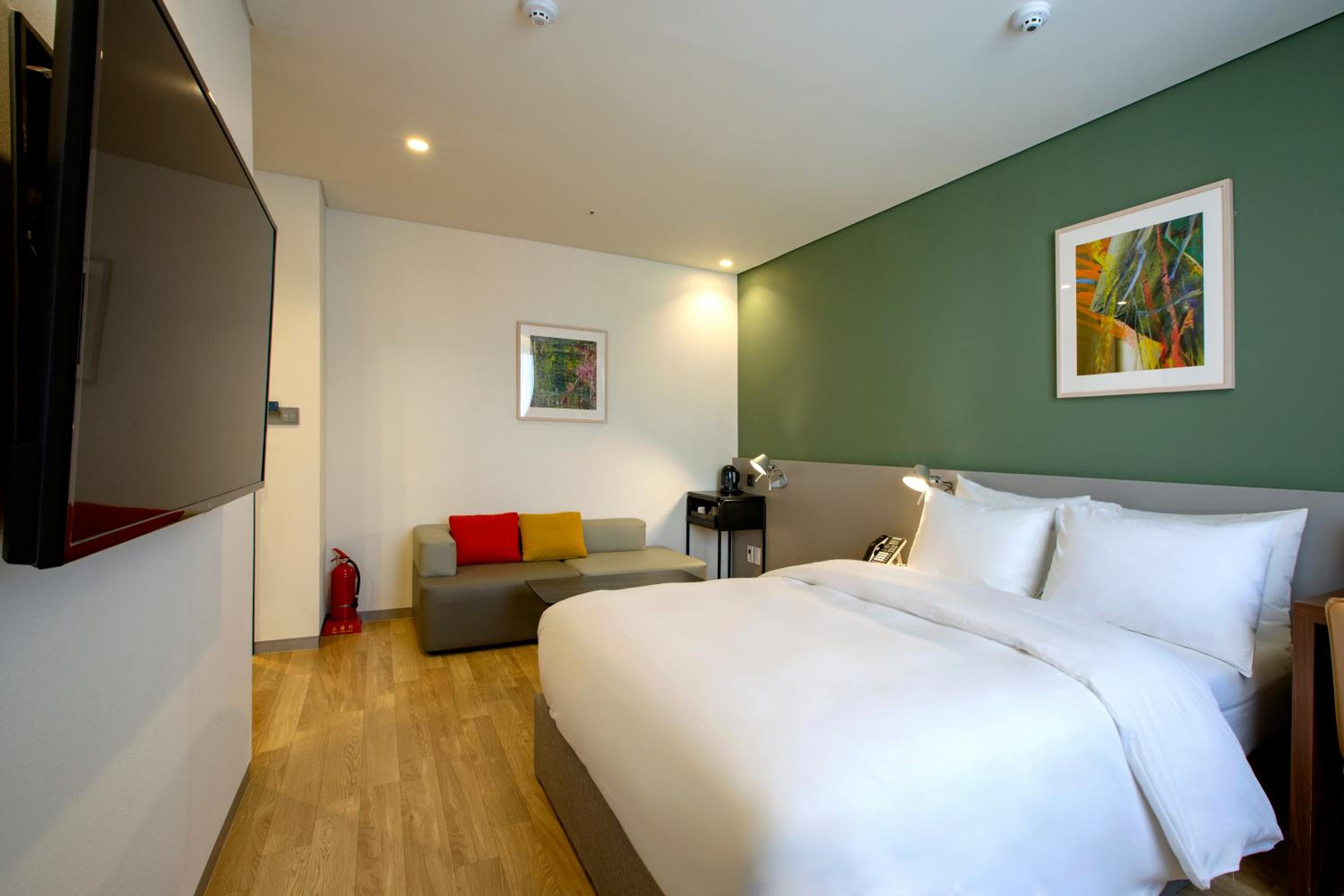 Deluxe Double Room photo 2