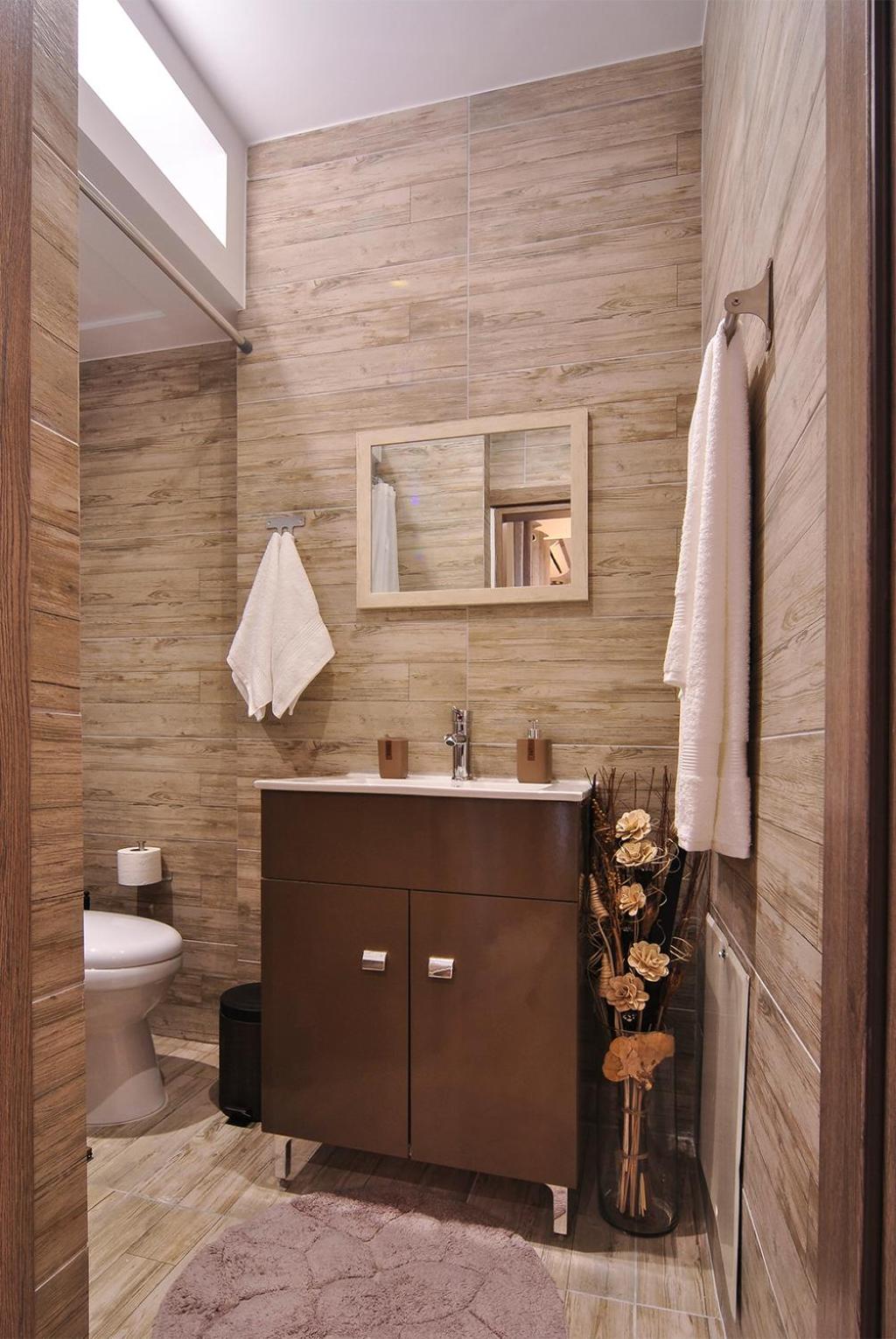 One-Bedroom Apartment - Photo 10