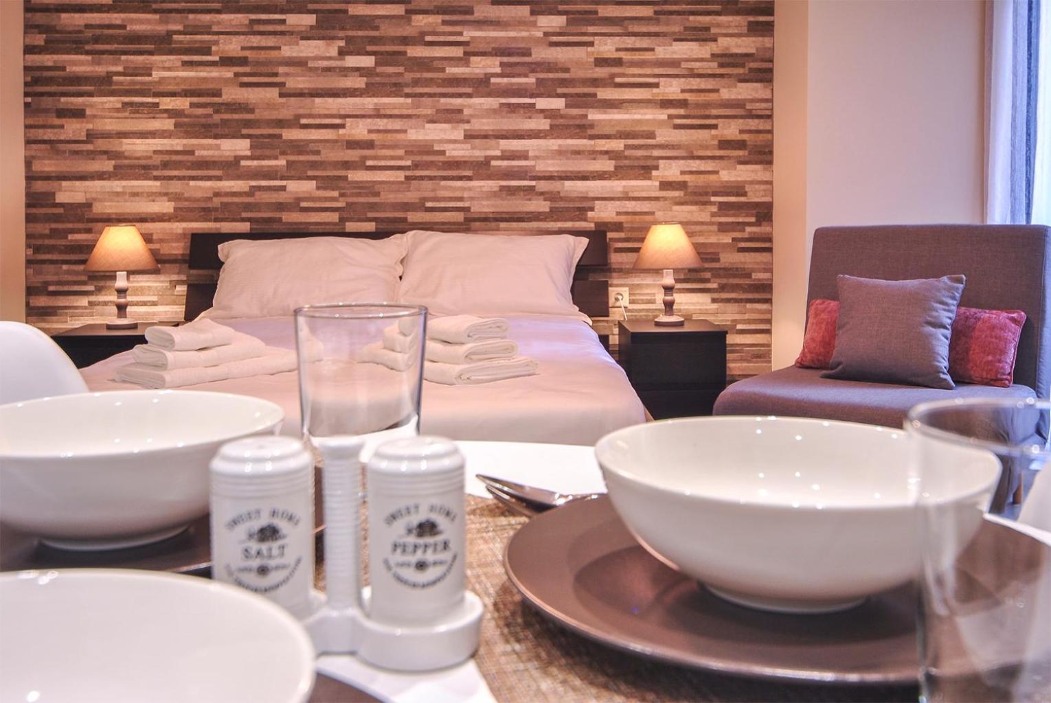 One-Bedroom Apartment - Photo 18