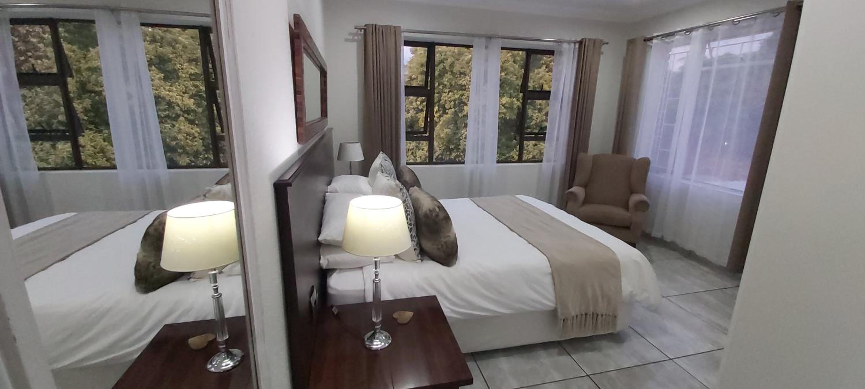 Family Room - Photo 6
