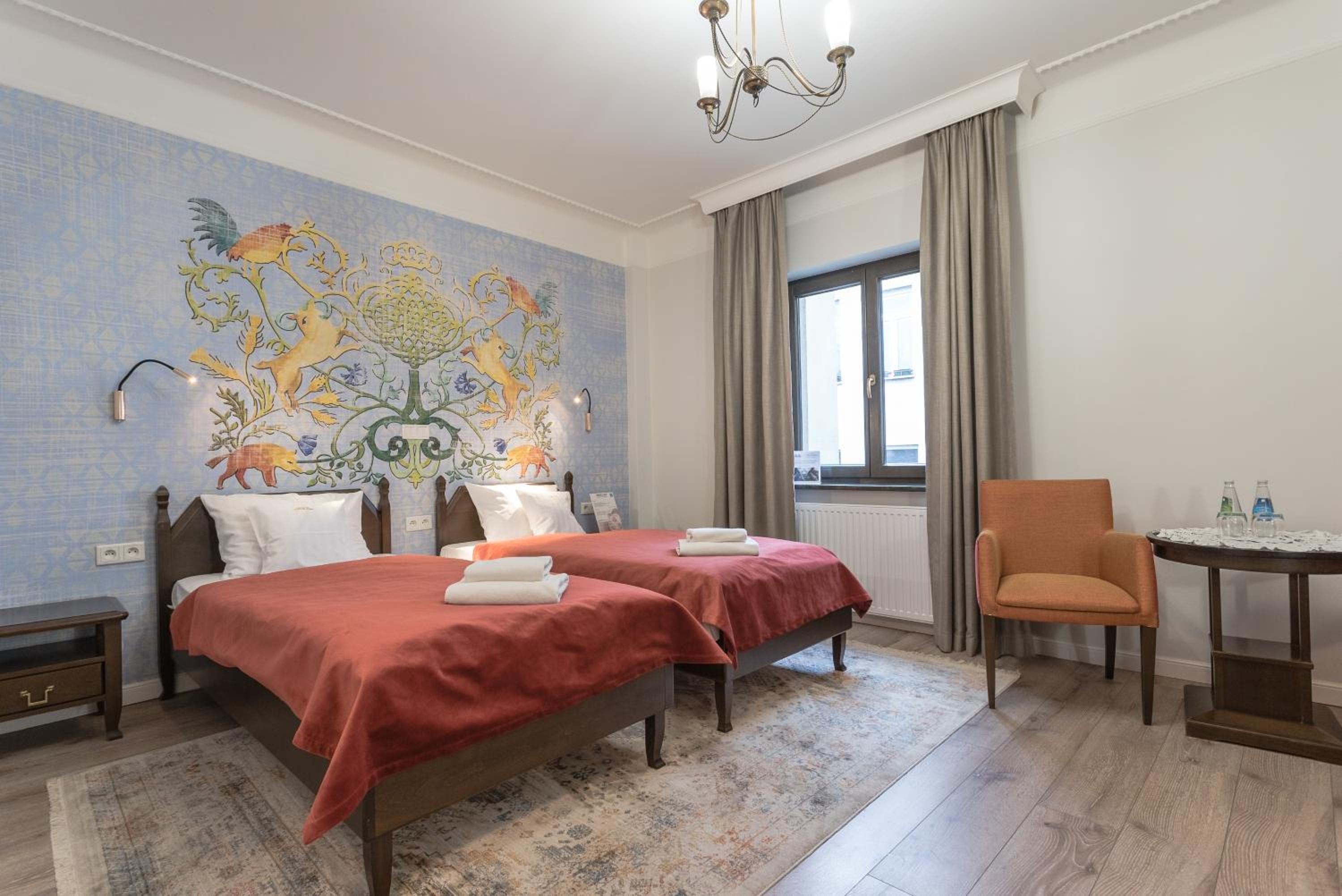 Double or Twin Room - Photo 6