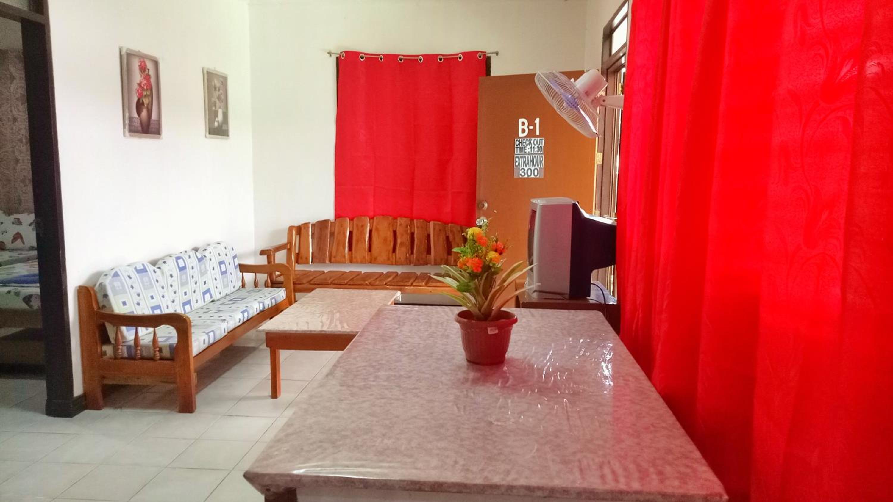 Two-Bedroom Bungalow photo 3