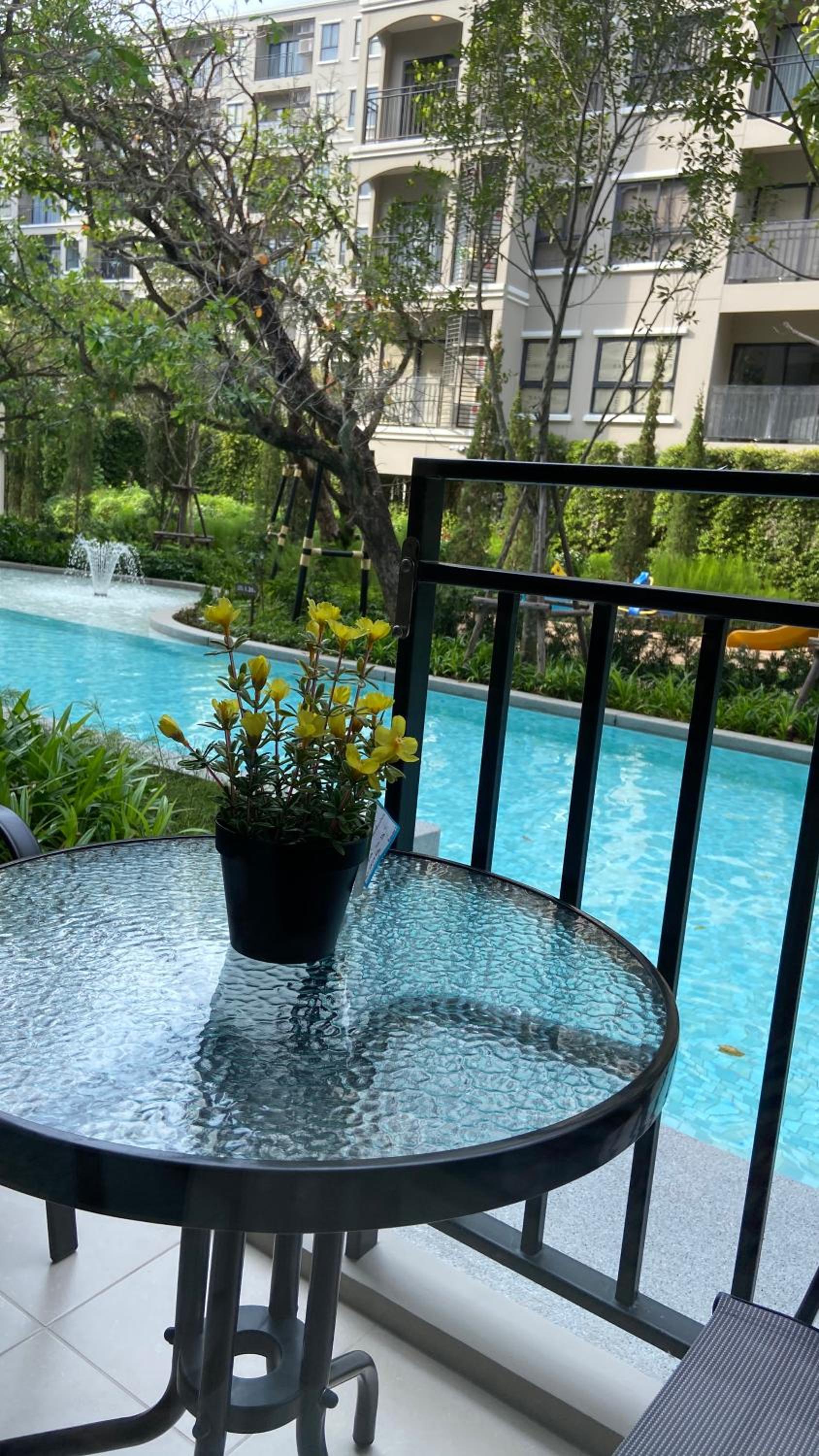 Apartment with Pool View  - Photo 22