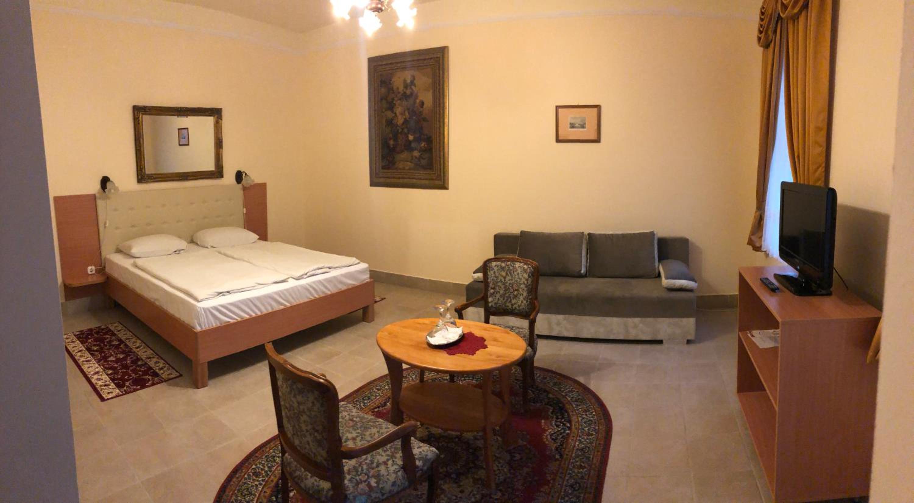 Double Room With Private Bathroom