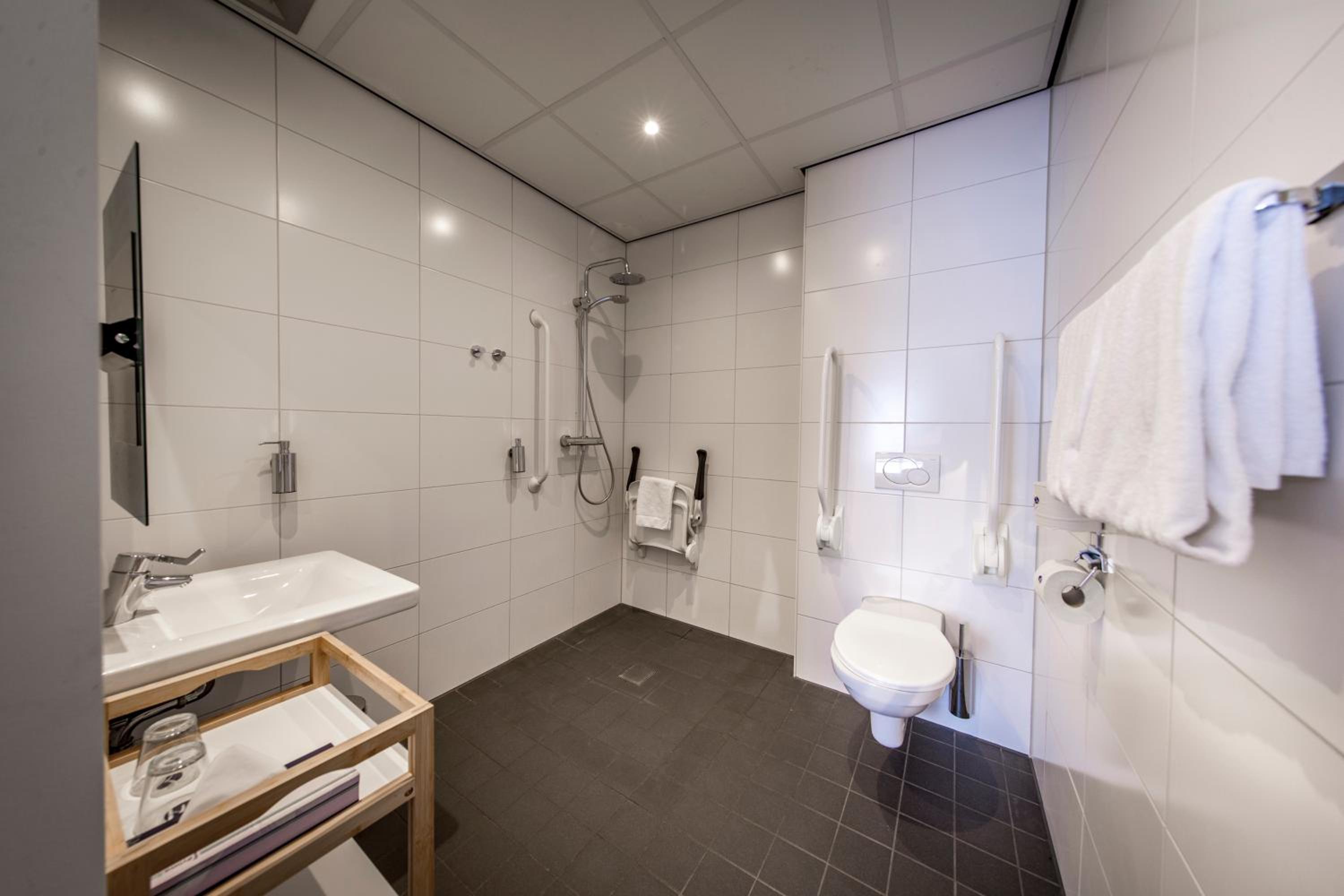 Double Room - Disability Access - Photo 3